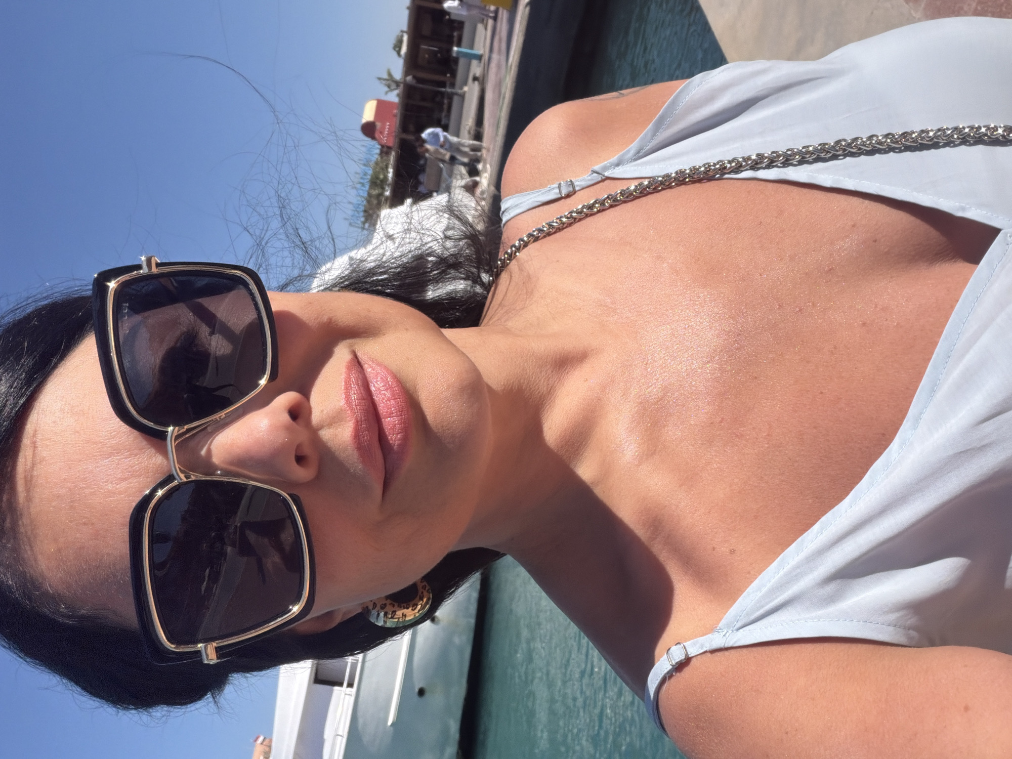 Routine marina activities documented in Hurghada during 9-minute span