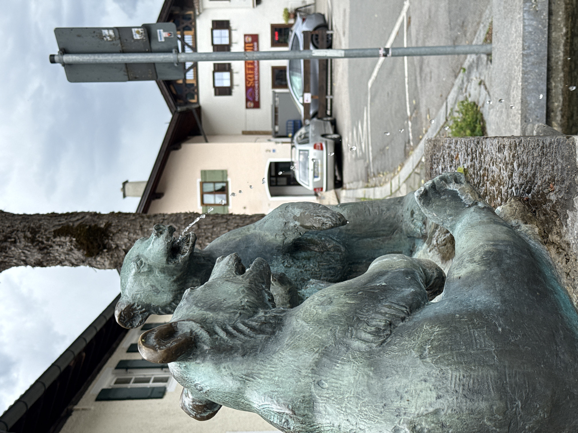 Overcast morning scenes documented in central Garmisch-Partenkirchen