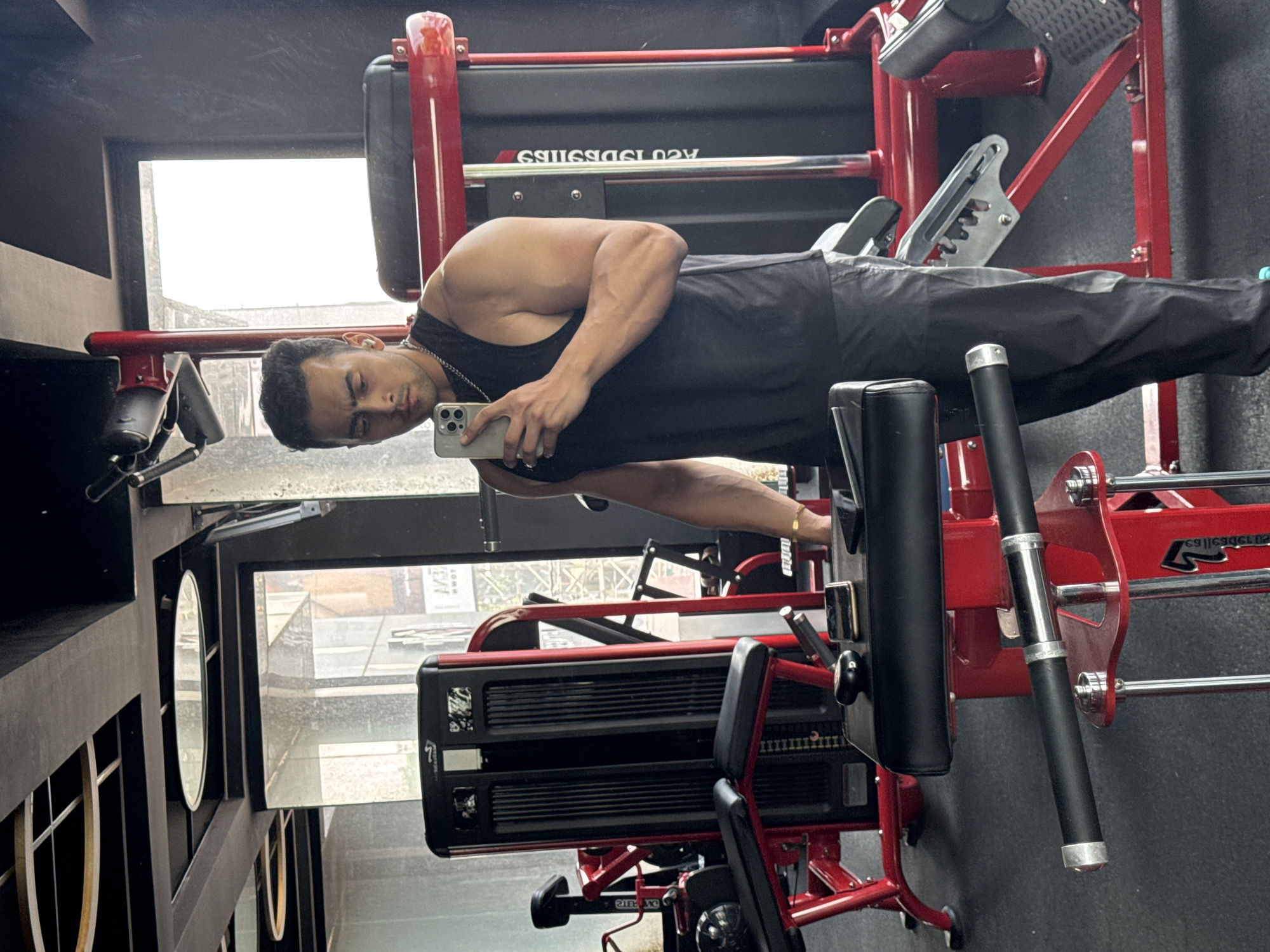 Late-night gym selfie session captured in Kolkata fitness center