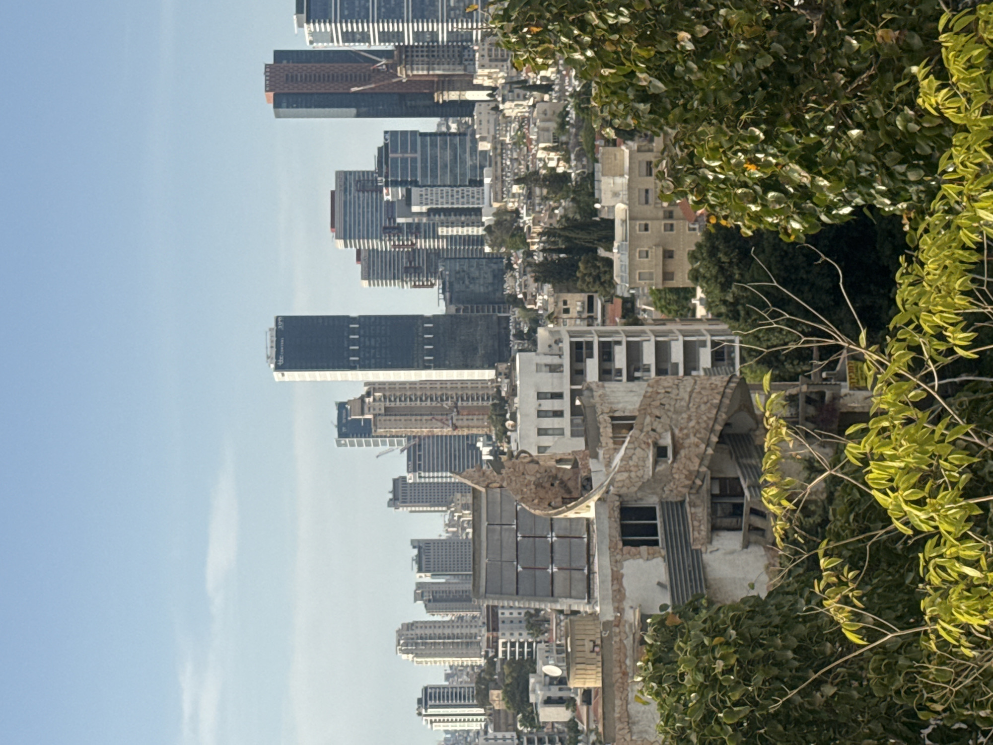 Six-minute visual tour documents diverse Ramat Gan urban landscapes