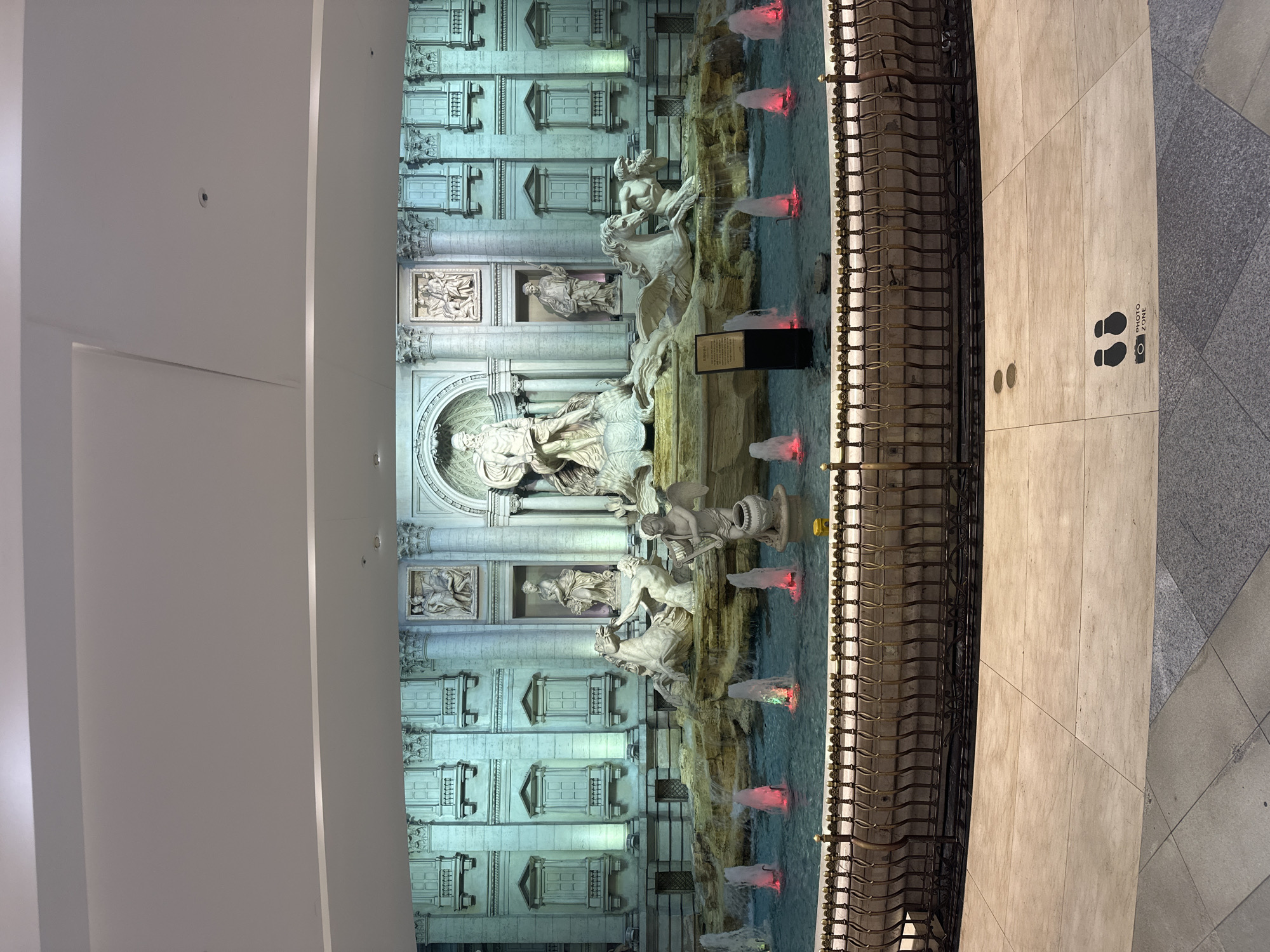Trevi Fountain replica spotted in Seoul shopping mall