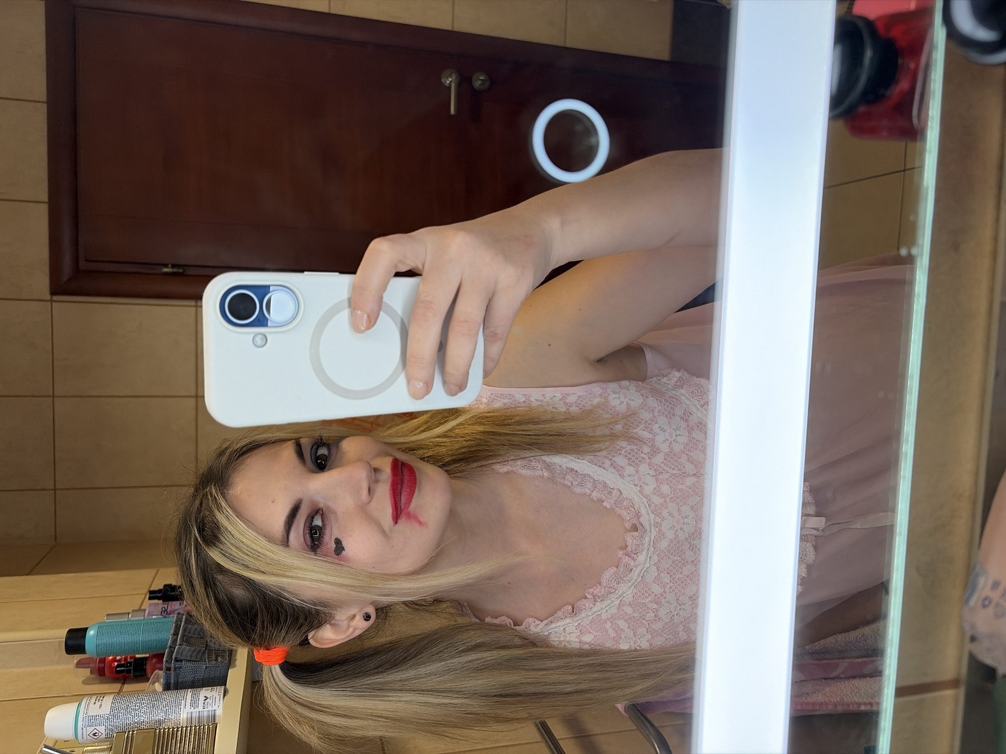 Evening scenes documented in Budva show athletic wear, selfies