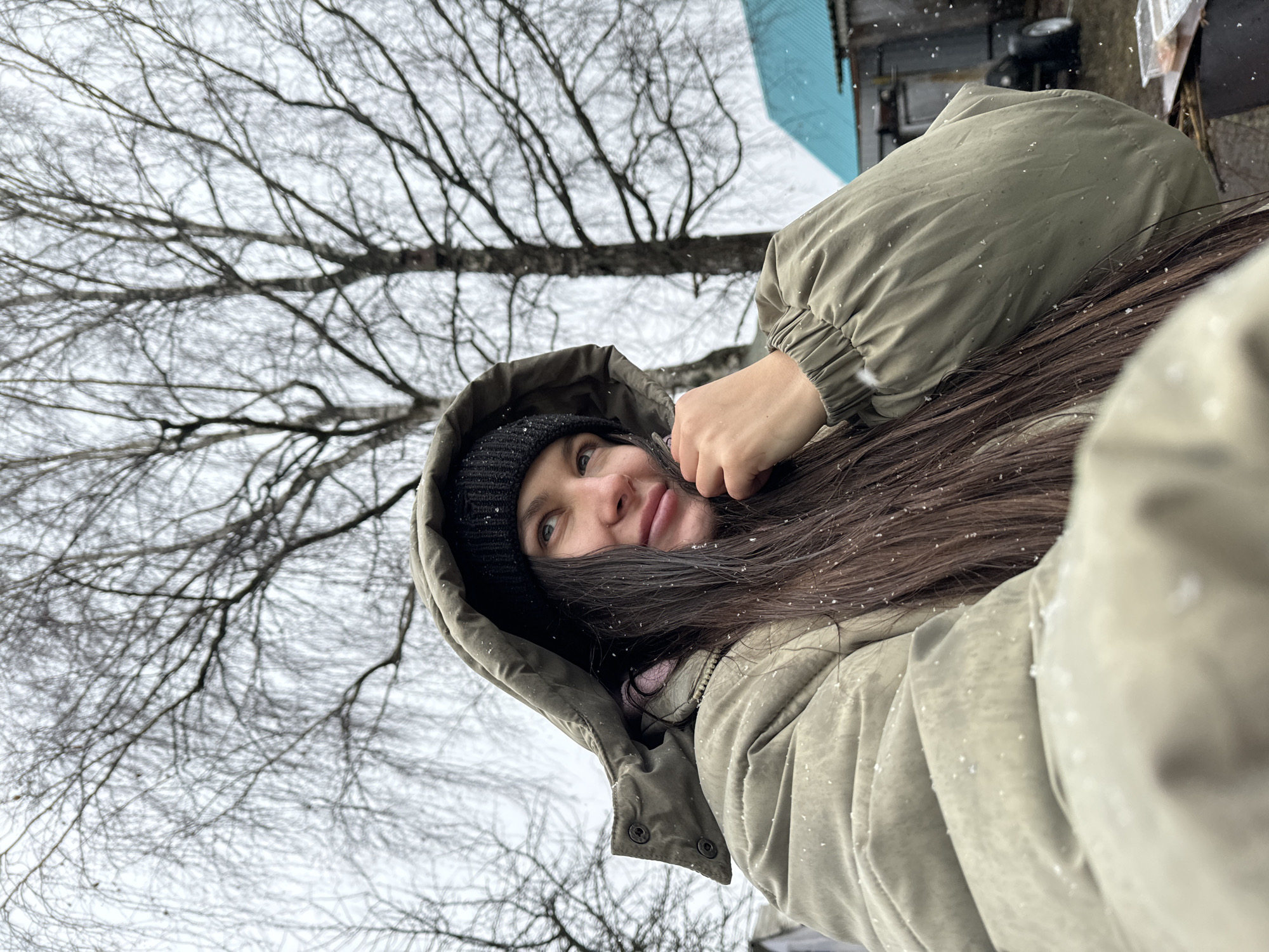 Winter selfies and outdoor play captured across locations