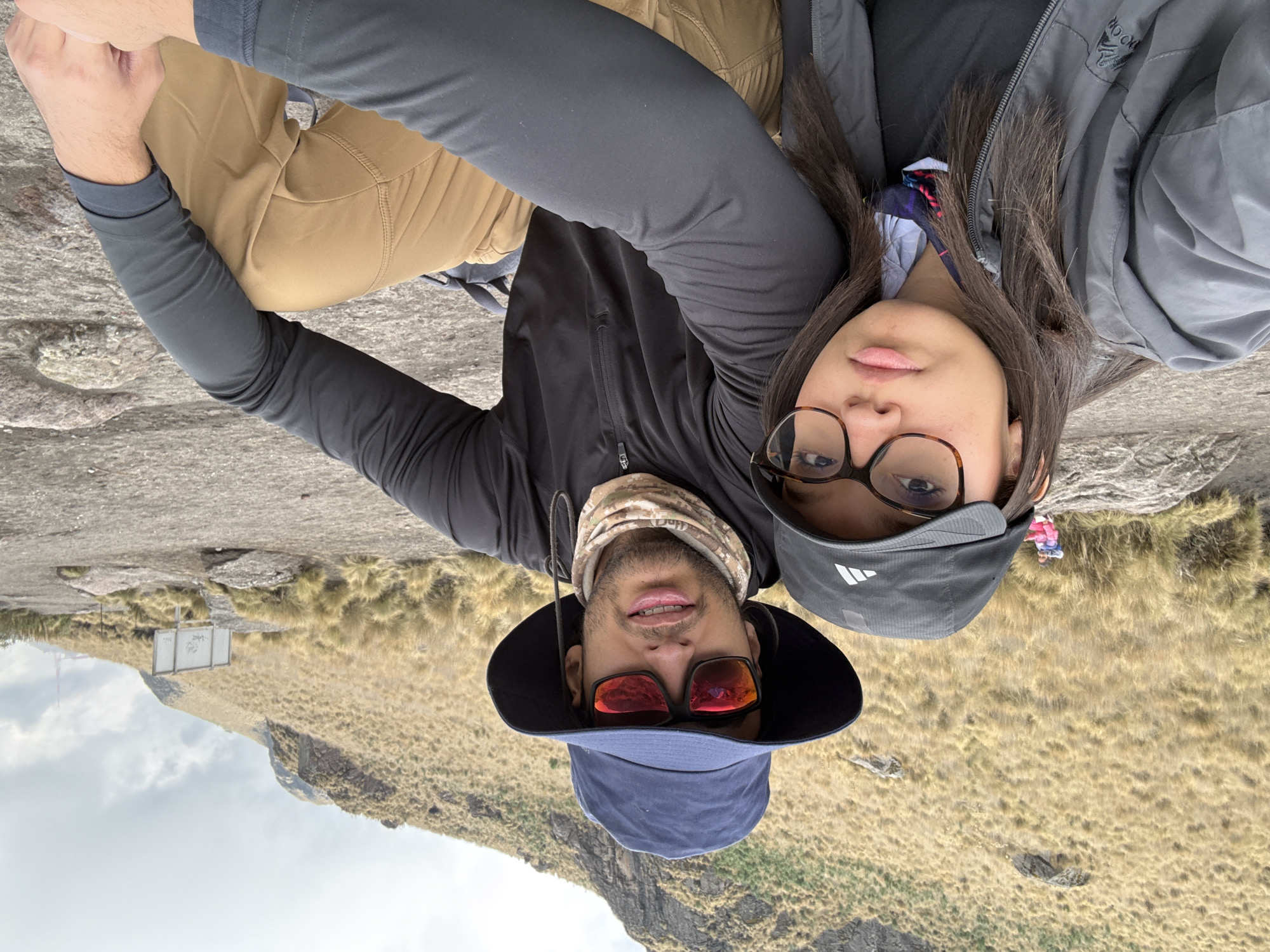 Couple spotted in mountainous Mexico park under cloudy skies