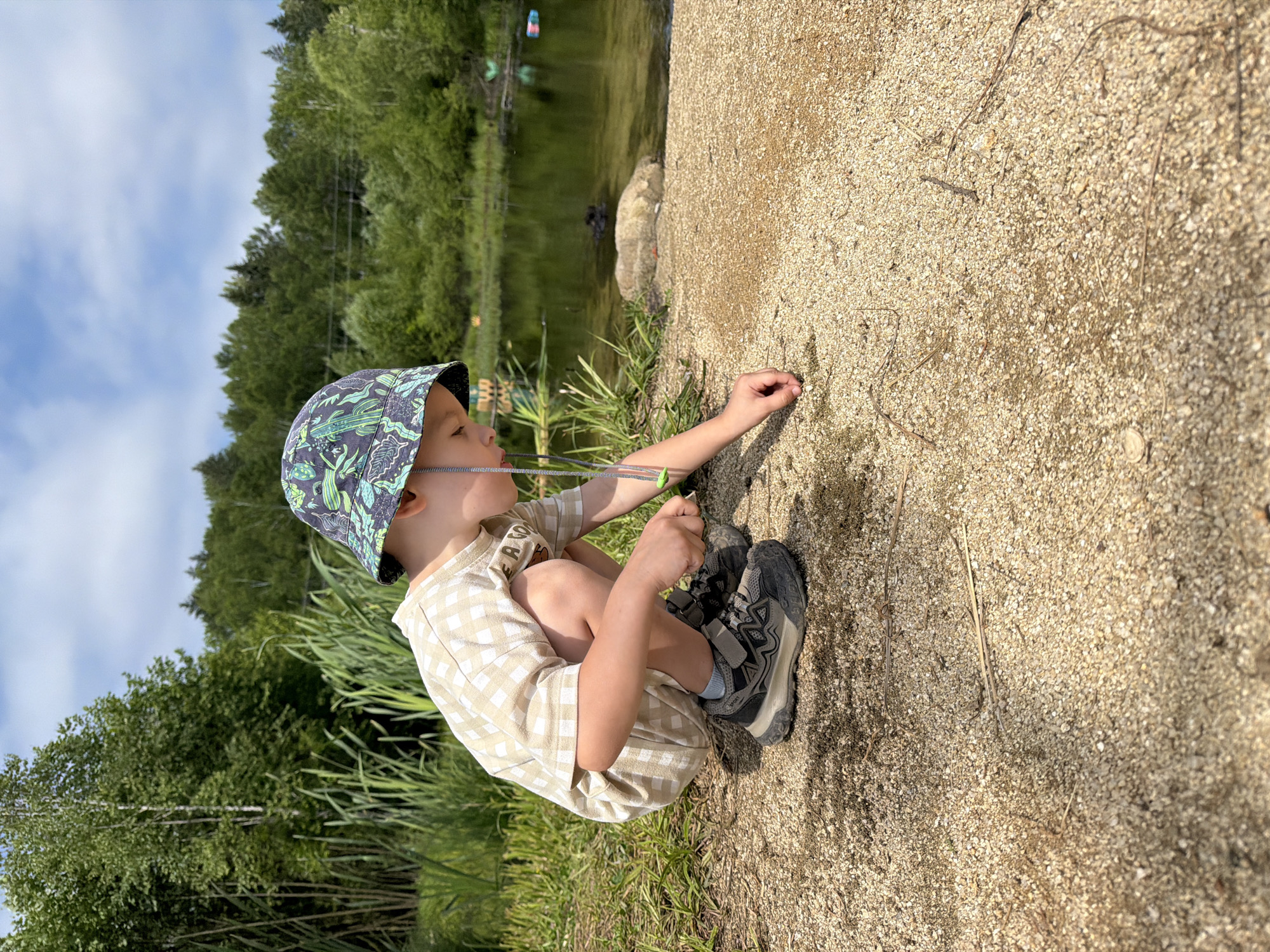 Exploring a quirky rural shoreline in Kul'dur, Russia
