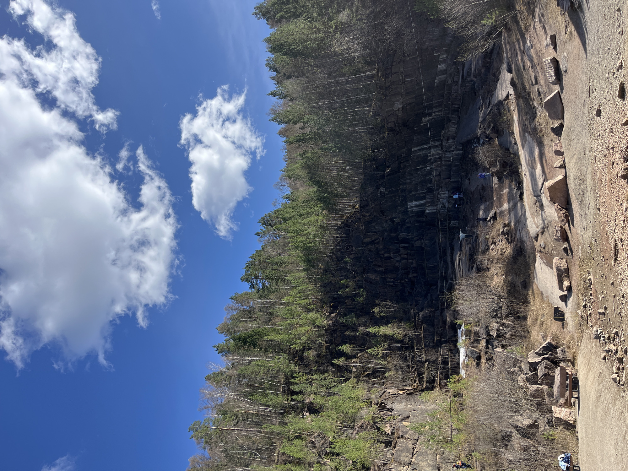 Visitors capture scenic Krasnoyarsk landscapes during morning outing