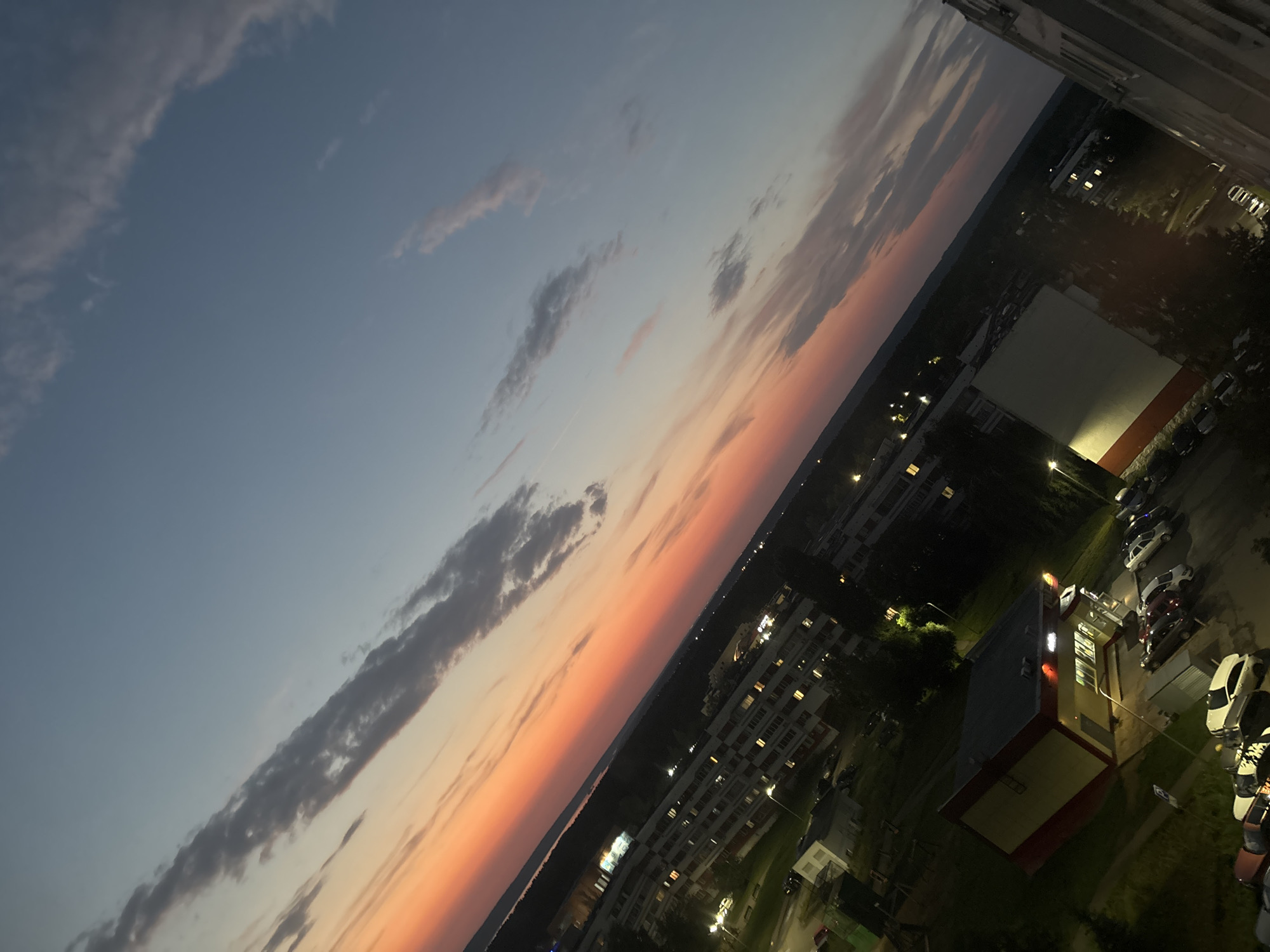 Sunset views and an evening snack in Naberezhnye Chelny