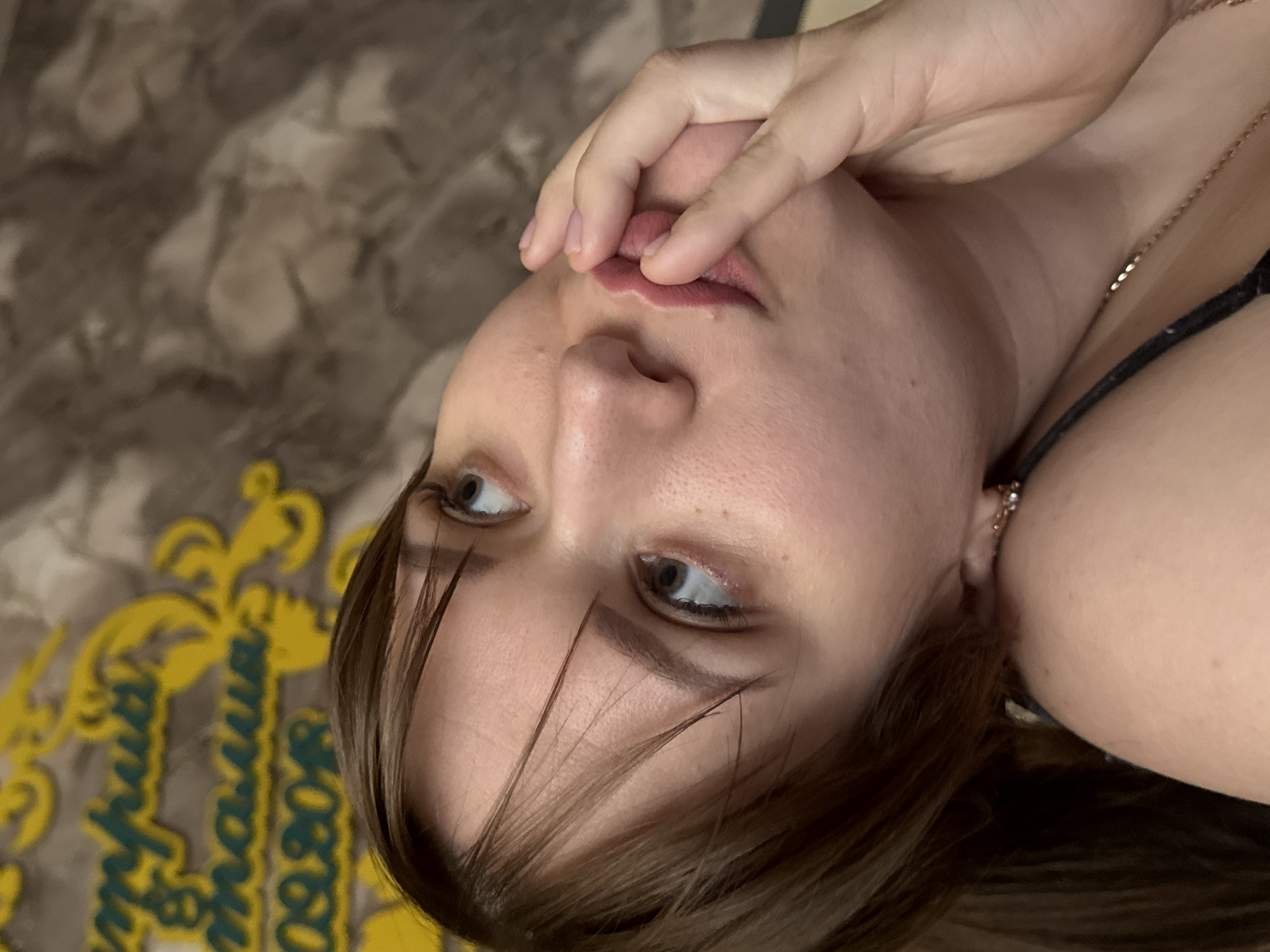 Ordinary life moments documented across Chaikovsky, Russia afternoon