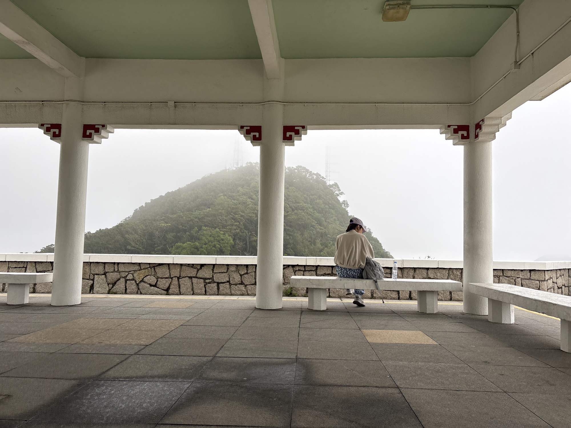 Morning walk through misty Hong Kong park documented by witness