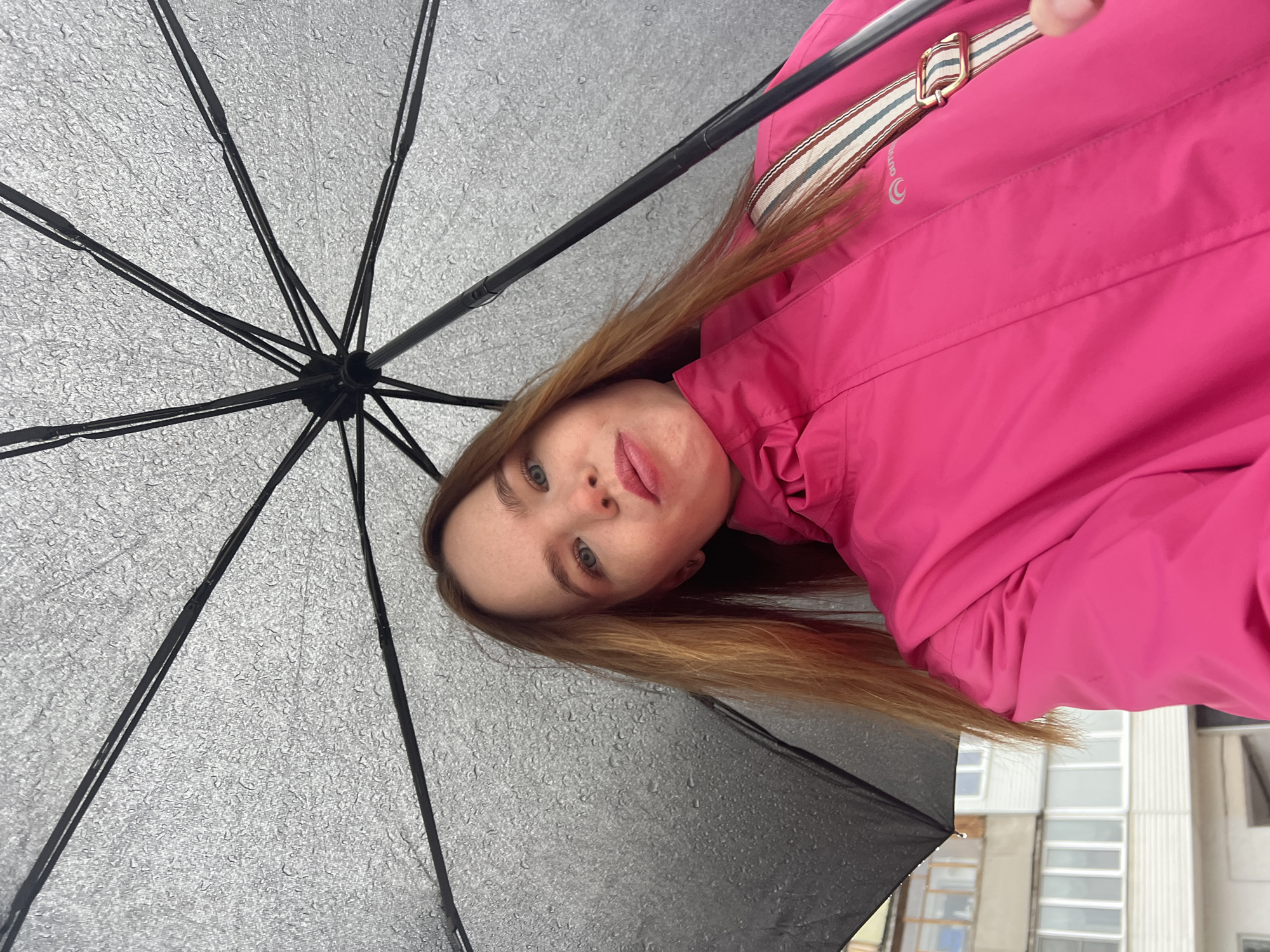 Rainy morning street life documented in Chaikovsky, Russia