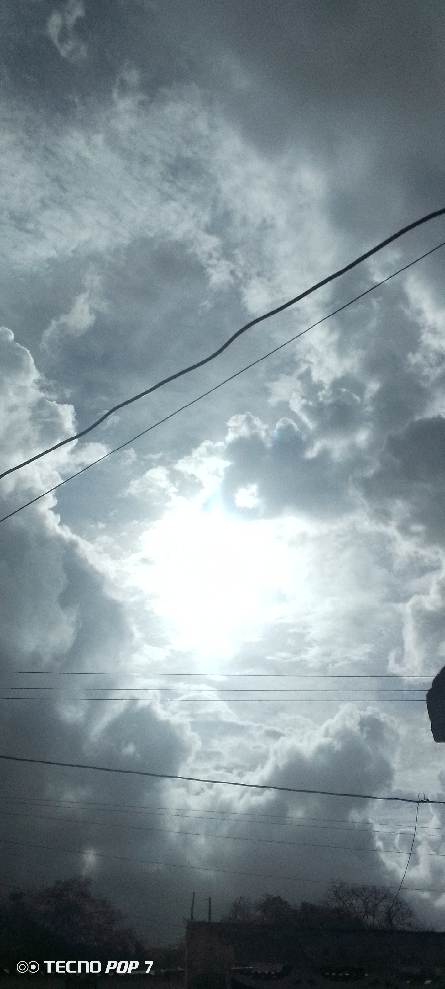 Venezuelan witness documents 19-minute dramatic sky transformation sequence