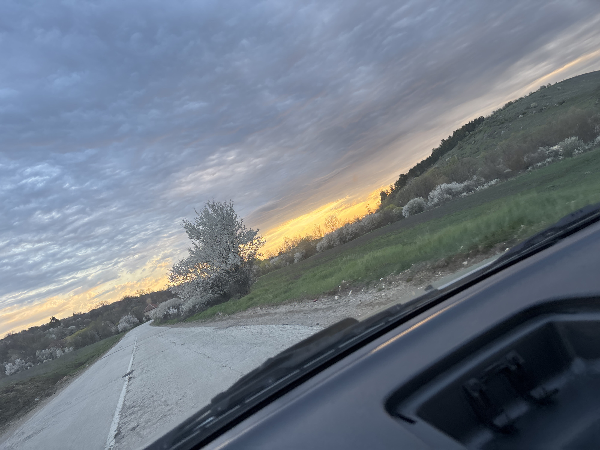 Dawn drive captured near Lepitsa, Bulgaria
