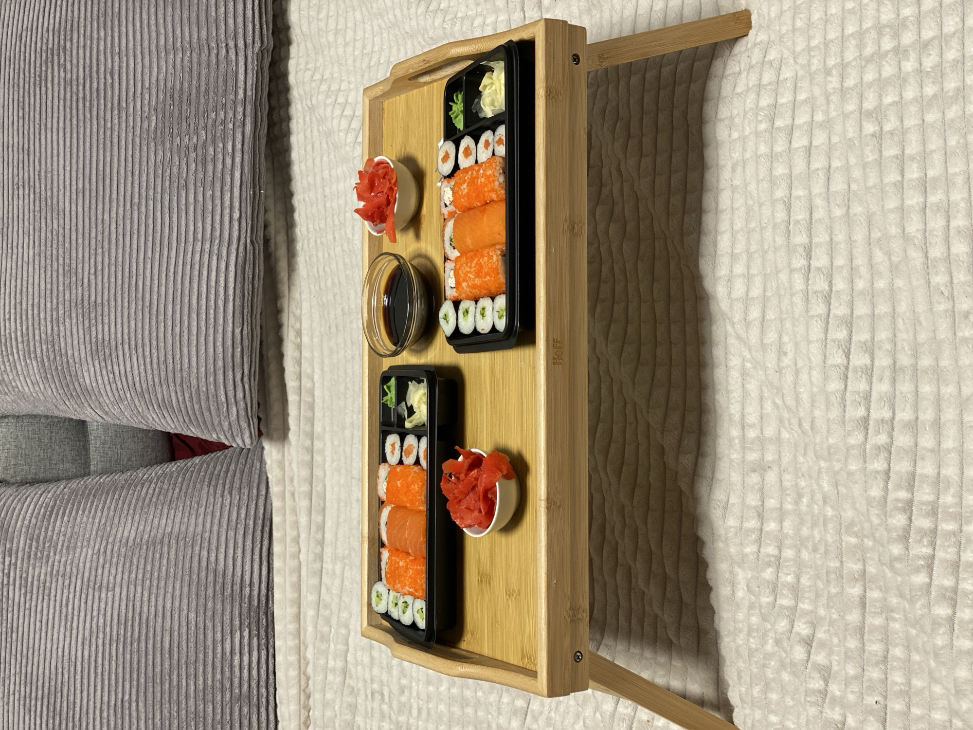 Child's afternoon reading and sushi meal documented in Sochi