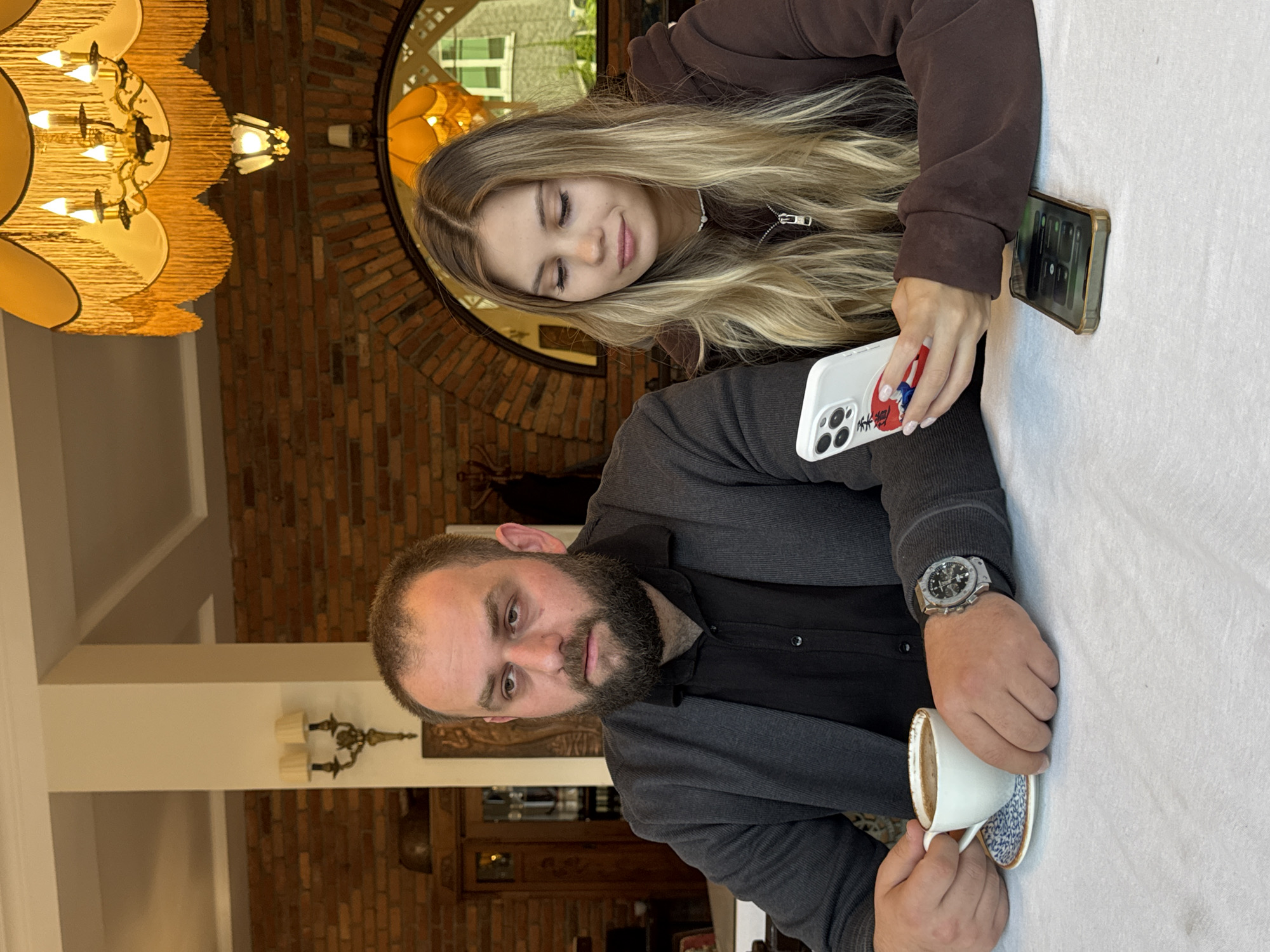 Couple enjoys lunch date at Sokhumi restaurant