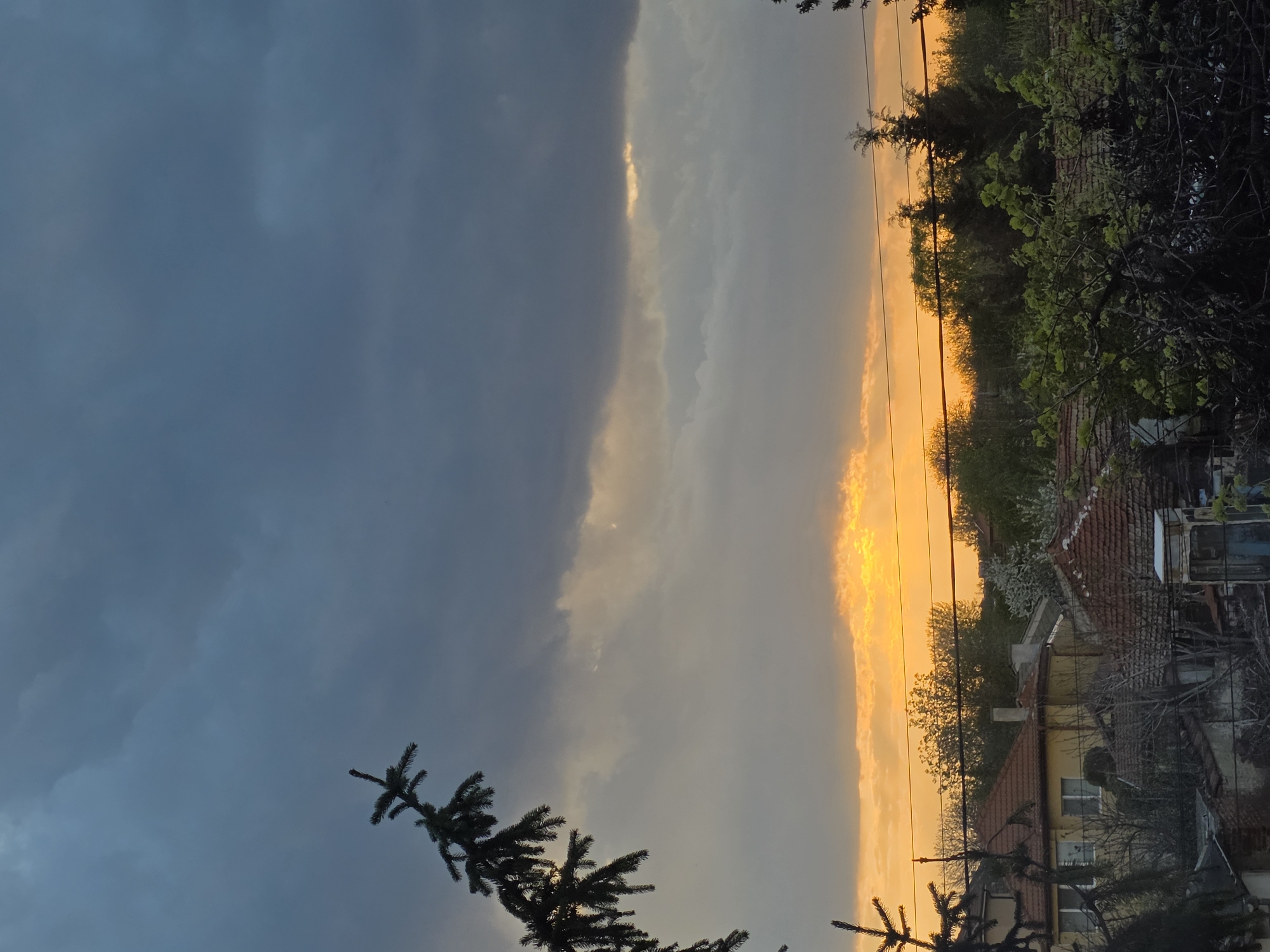 Residents document daily life in Bulgarian village during dramatic sunset