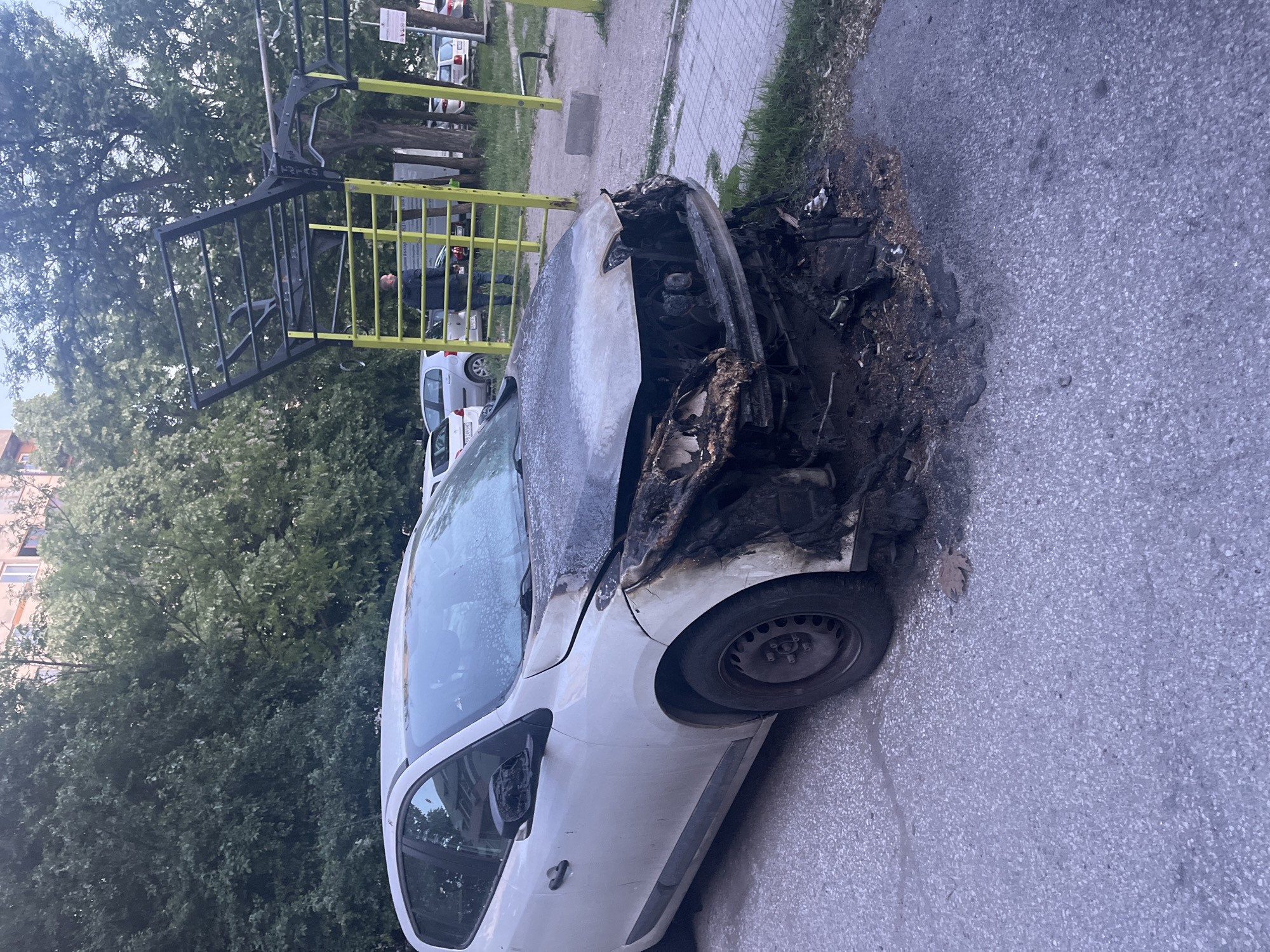 Fire-damaged car spotted on Plovdiv street