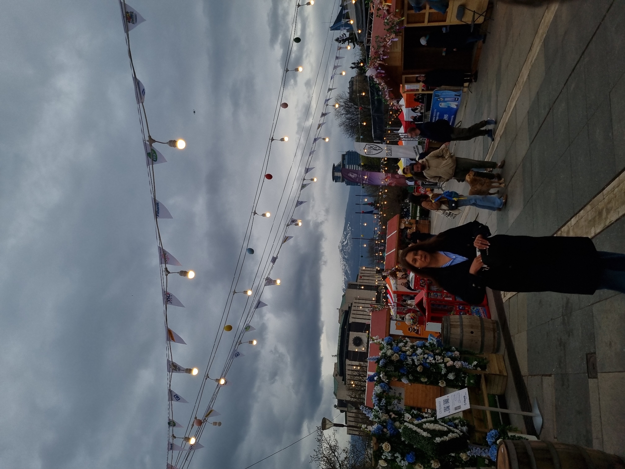 Sofia hosts afternoon festival with food vendors and carnival attractions