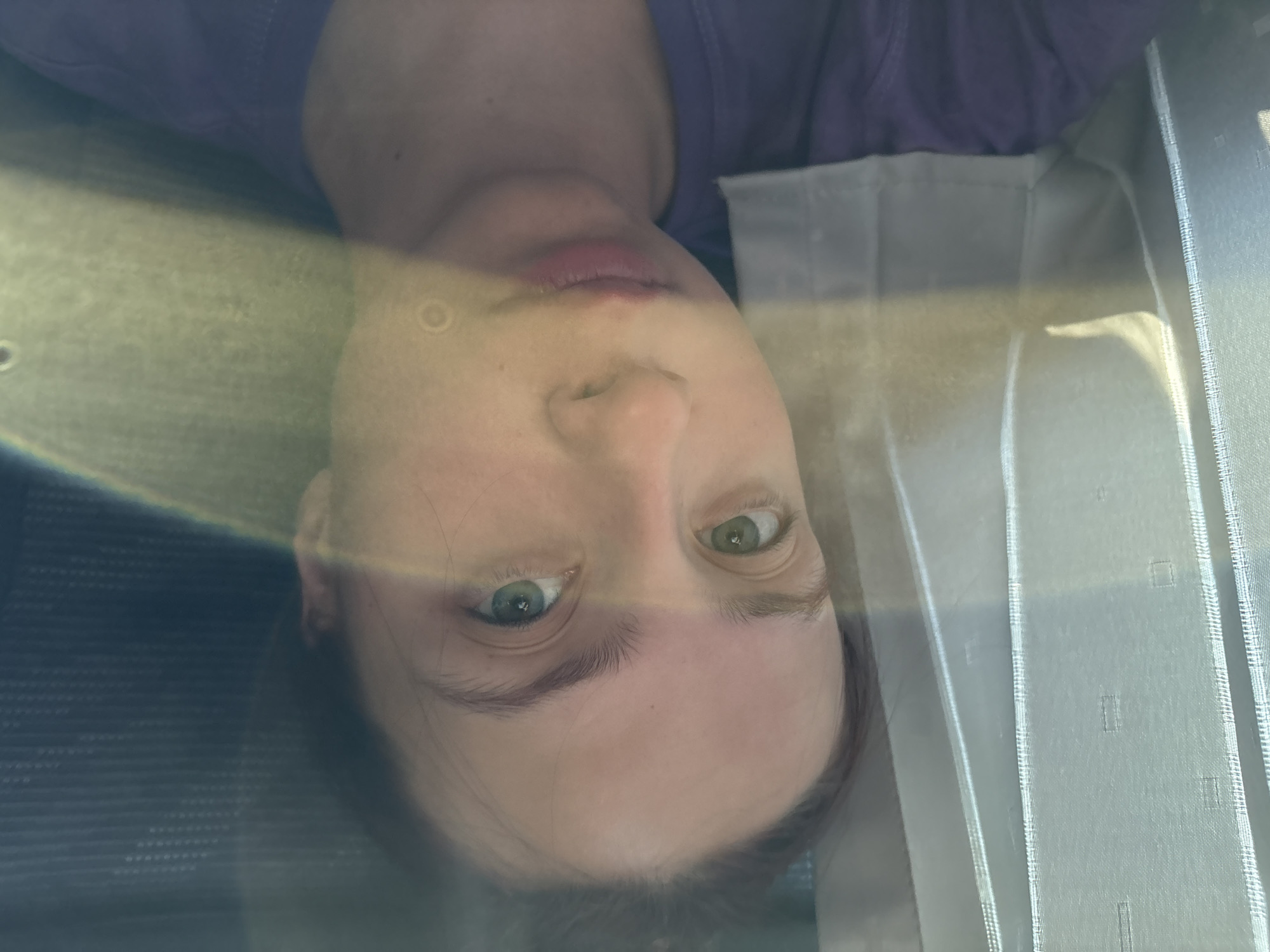 Person spotted through window in Staryi Chul'tem, Russia