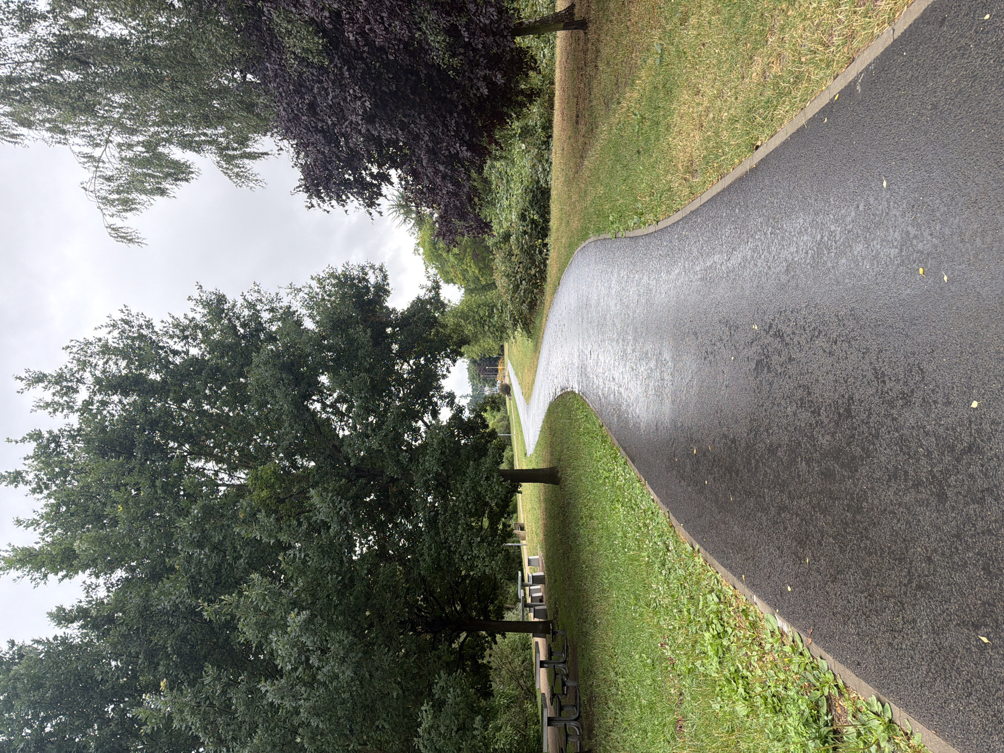 Rainy afternoon stroll through Szczecin's parks and waterways