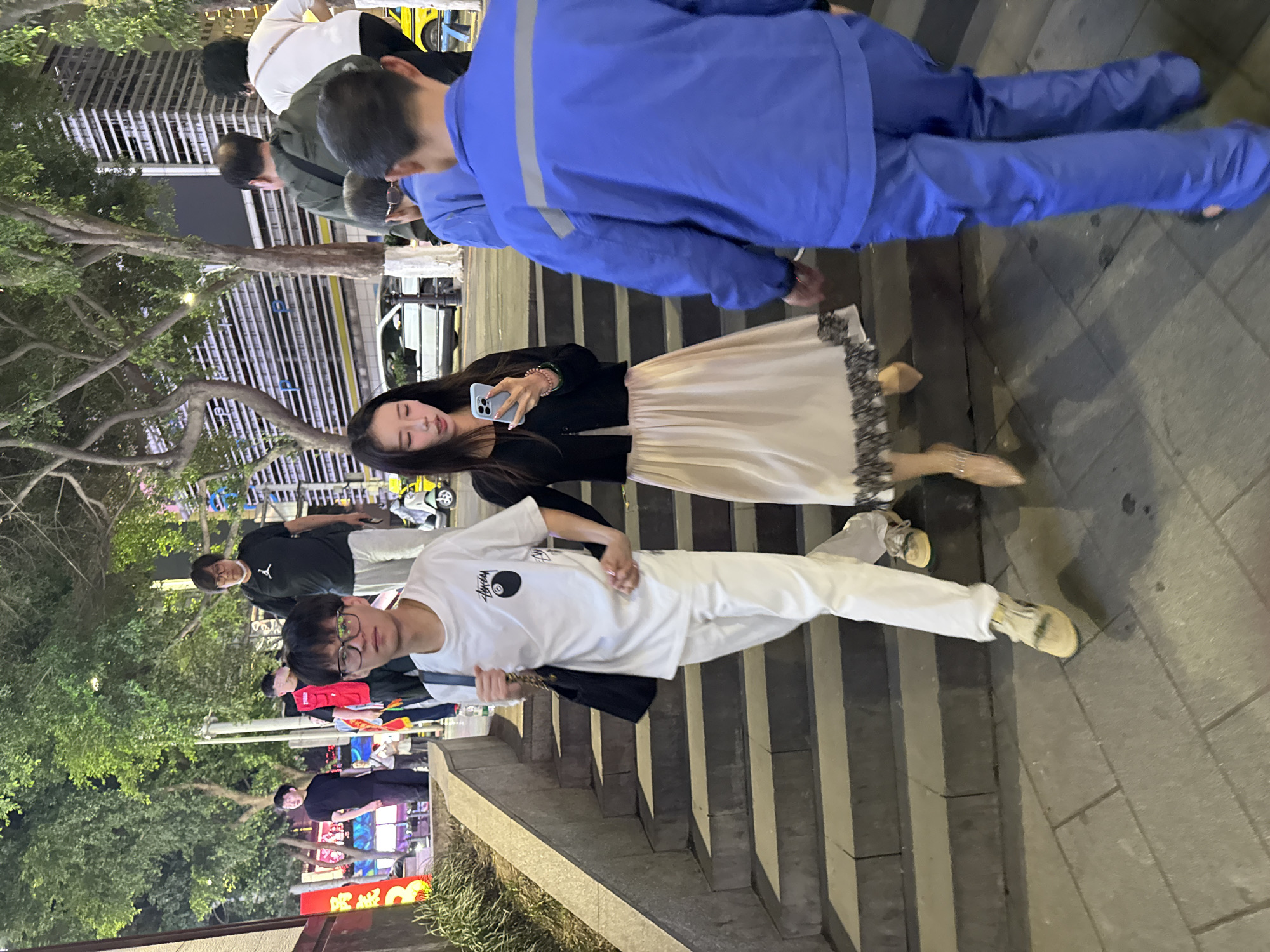 Morning tourism and daily life in Chongqing's Yuzhong District