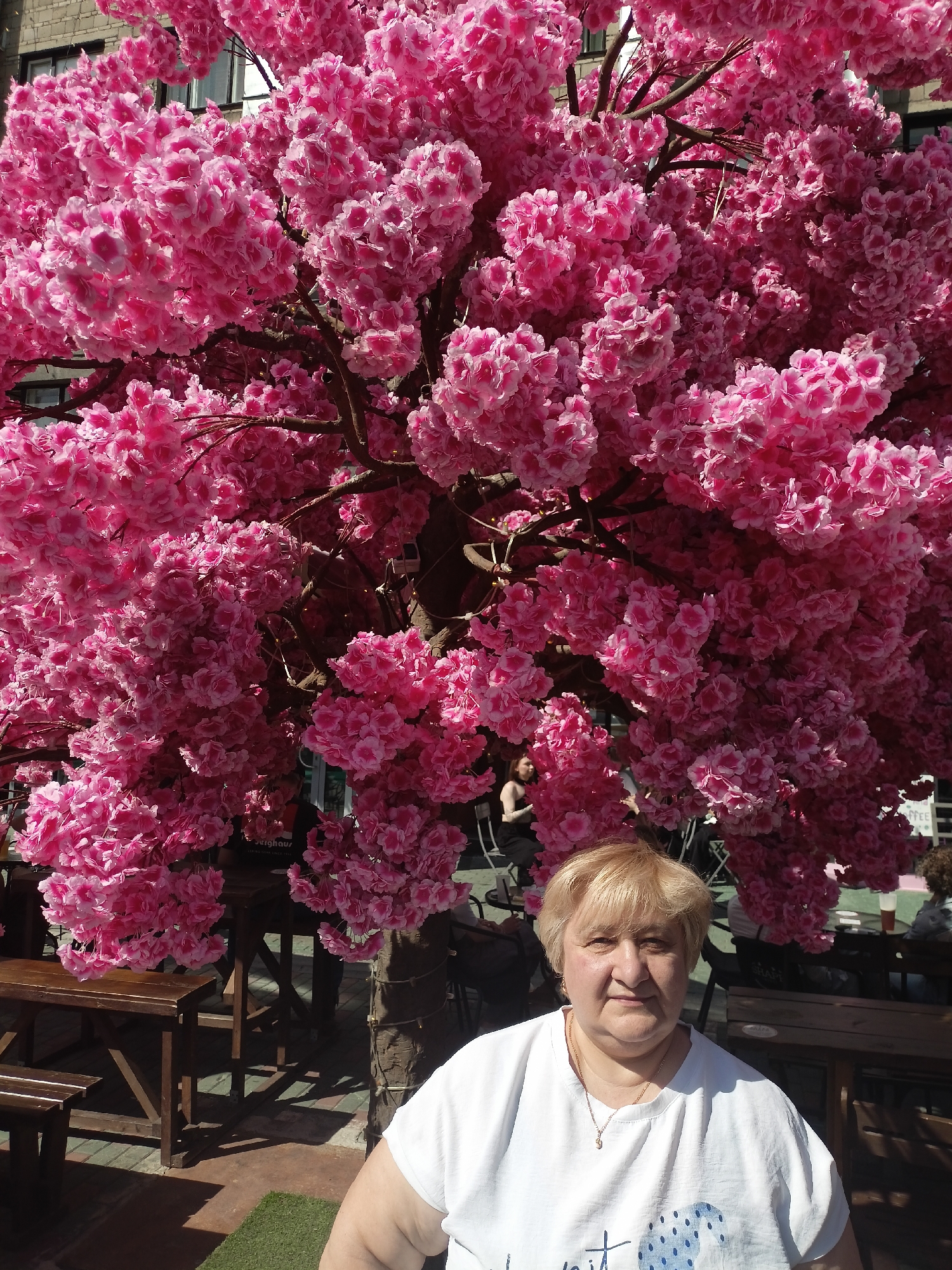 Morning food market draws families in Novosibirsk