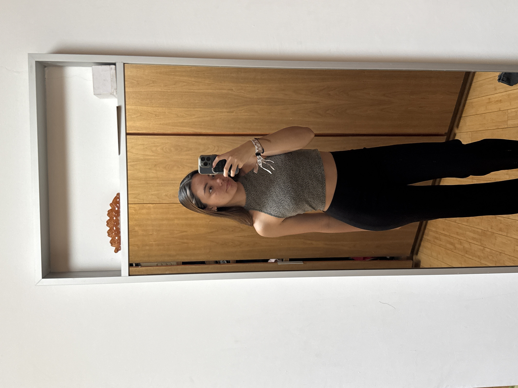 Woman Takes Mirror Selfie in San Bernardino Tlaxcalancingo