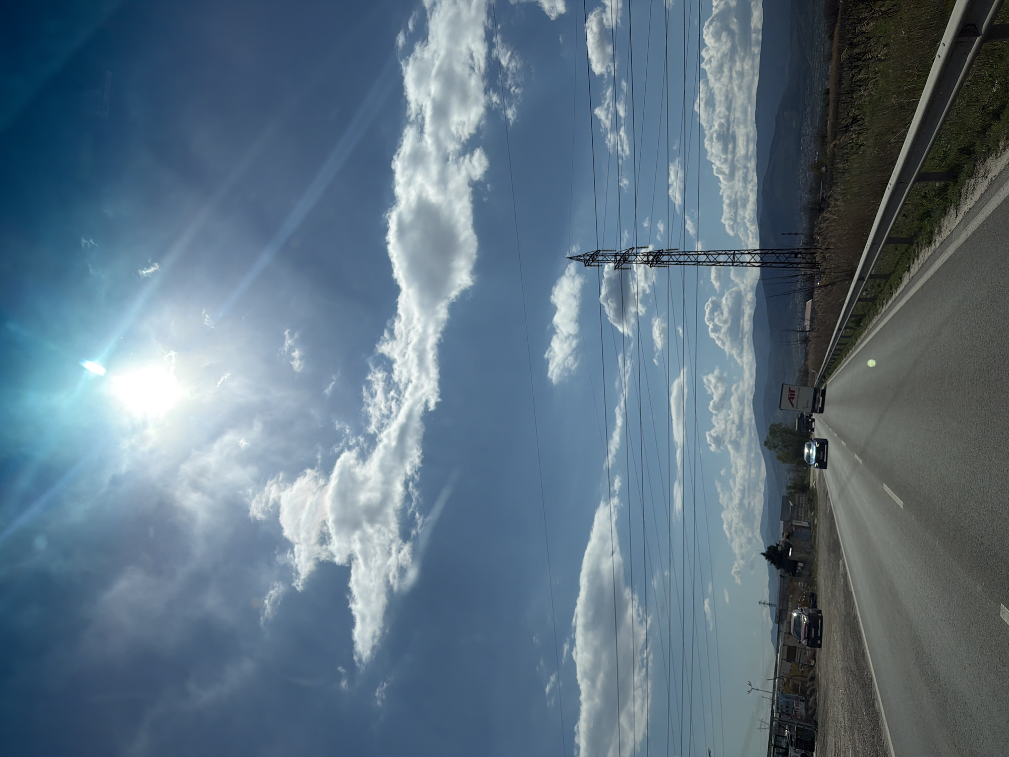 Clear skies observed on Plovdiv outskirts road Thursday morning