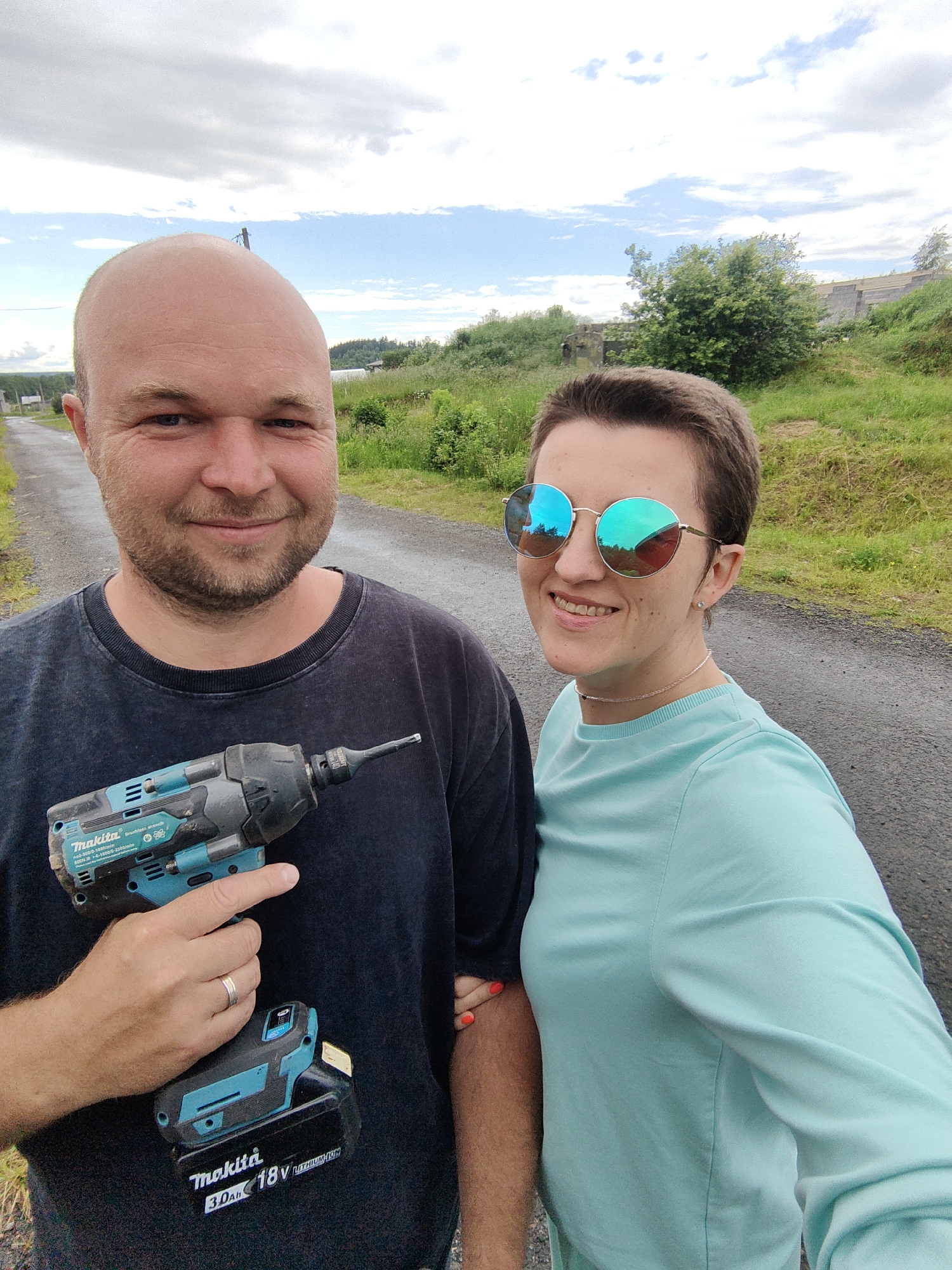 Rural Belarus road trip with selfies and construction materials