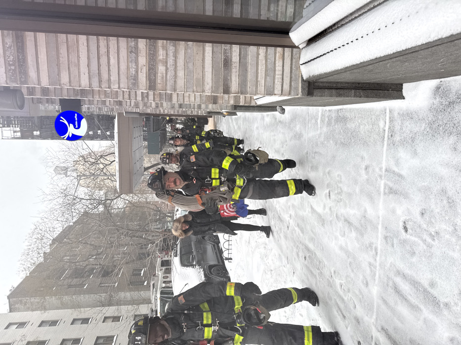 FDNY responds to winter emergency call in heavy snow