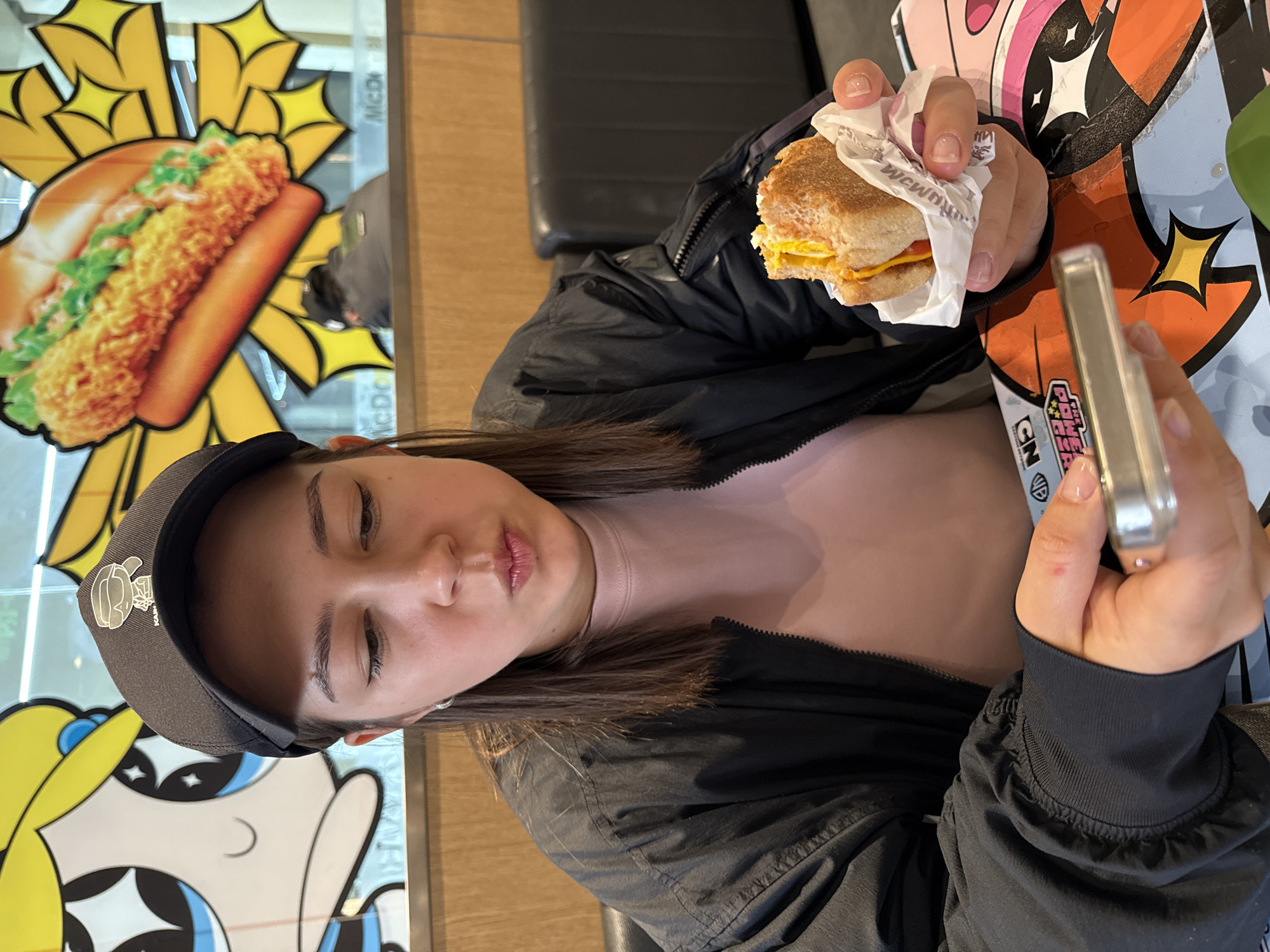 Late-night diners enjoy McDonald's meal in themed Beijing restaurant