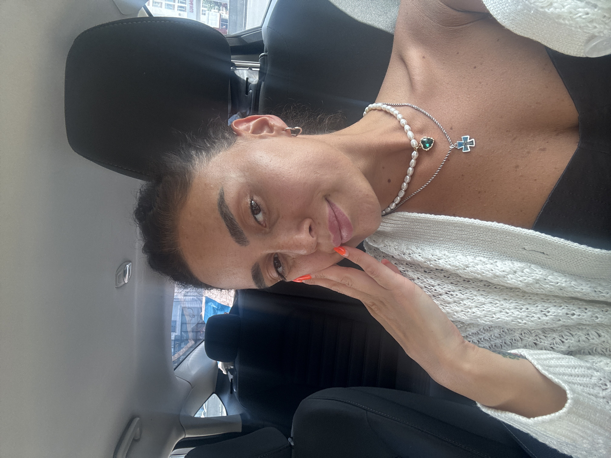 A casual Tbilisi morning, selfies and car shots