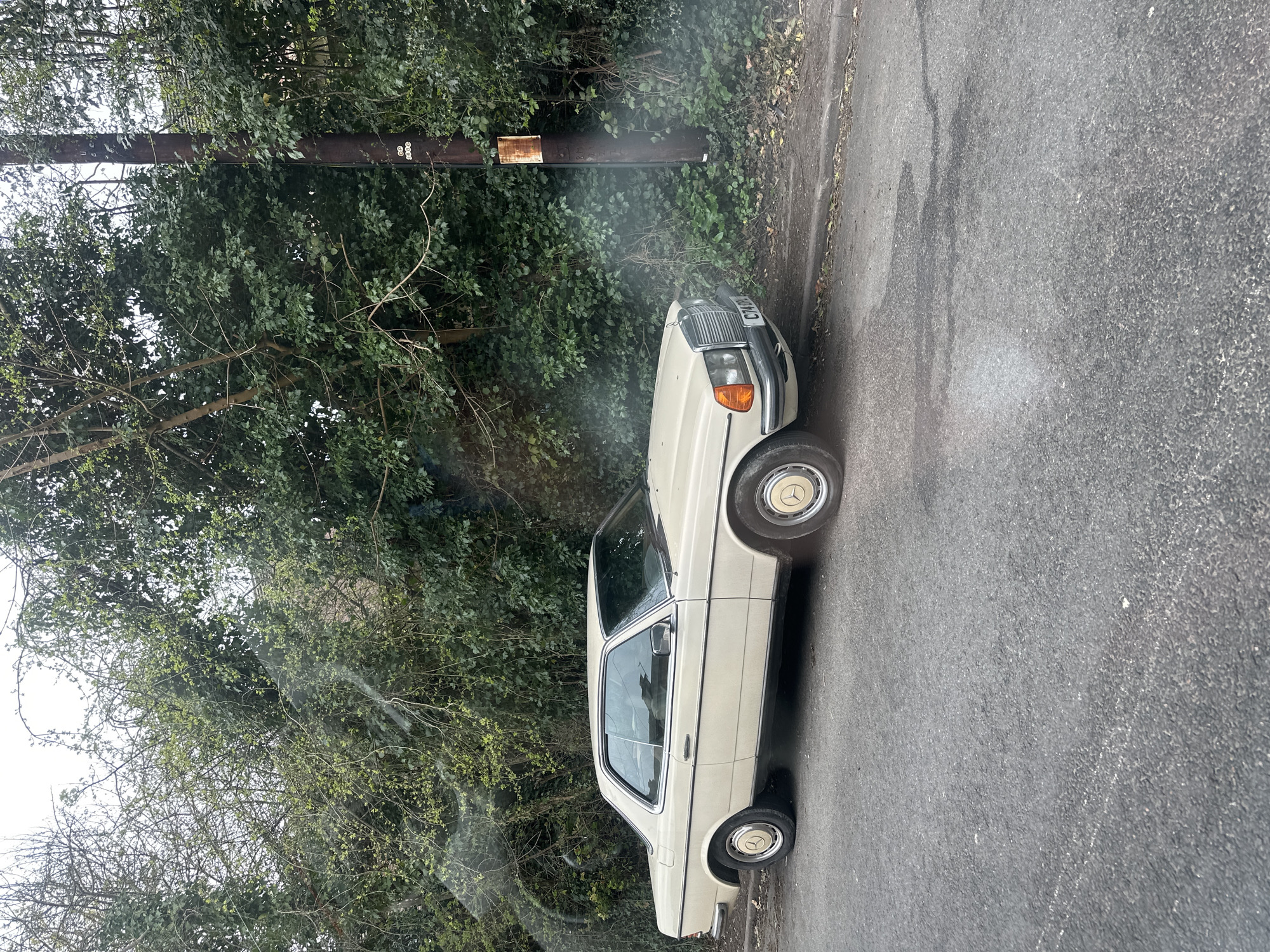 Vintage Mercedes-Benz spotted parked in Tunbridge Wells