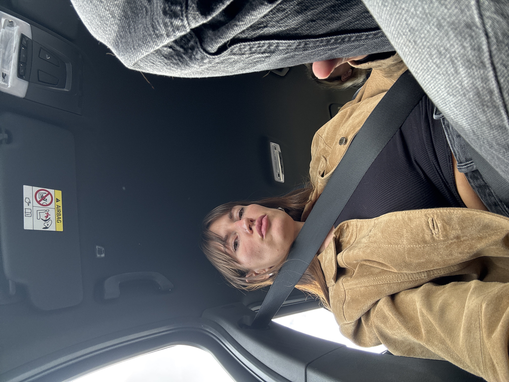 Inside a car in Pushkino, morning of August 21