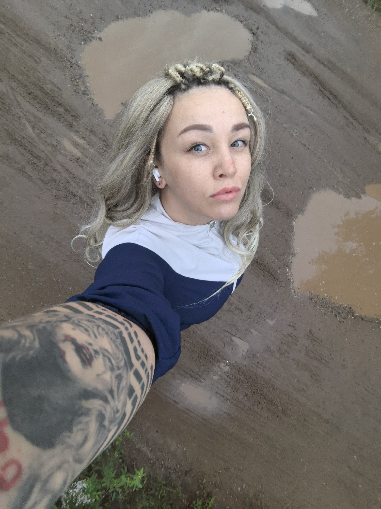 Selfie series across an evening out in Chaikovsky