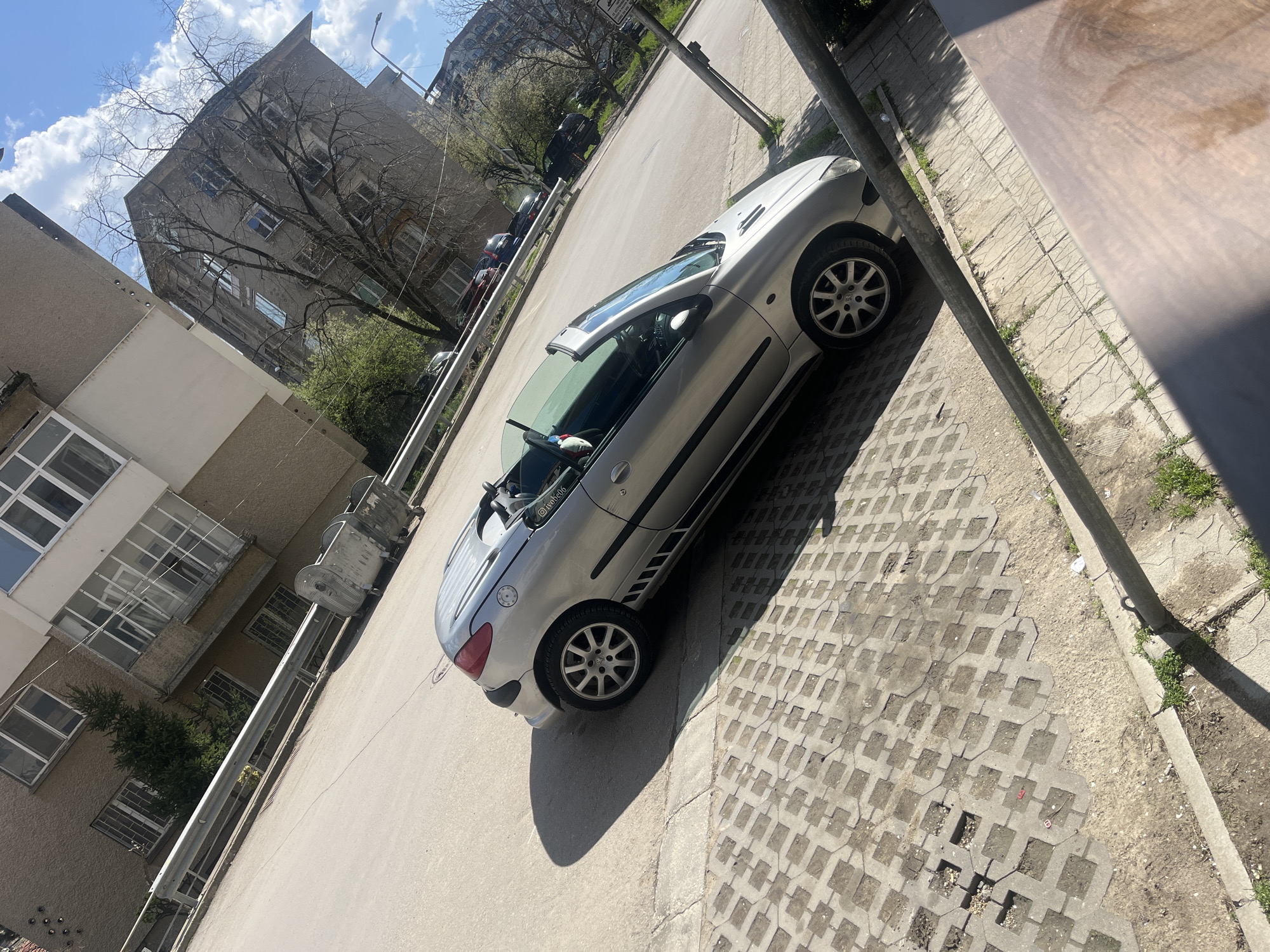 Morning street life captured in Veliko Tarnovo, Bulgaria