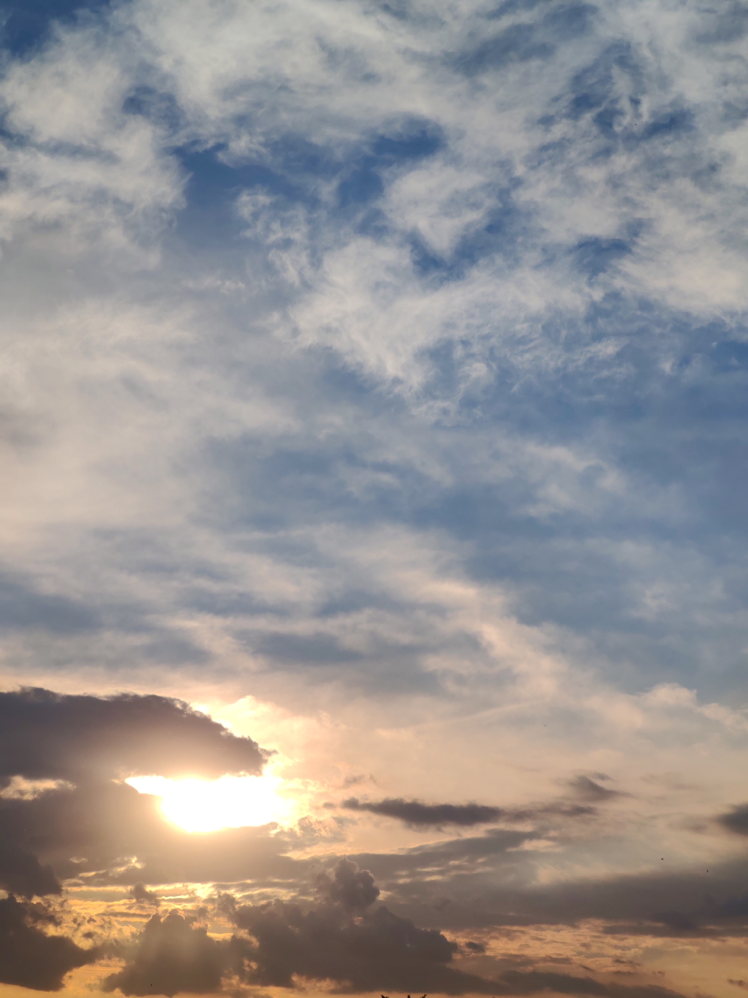Sunset observed through clouds in Podolsk, Russia