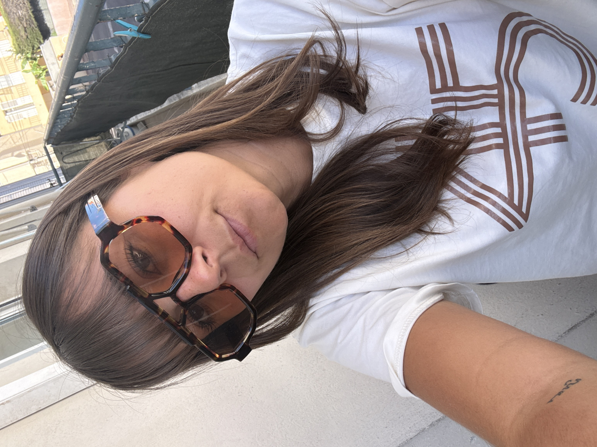 Woman documents quiet morning routine in Cannes with pet, coffee