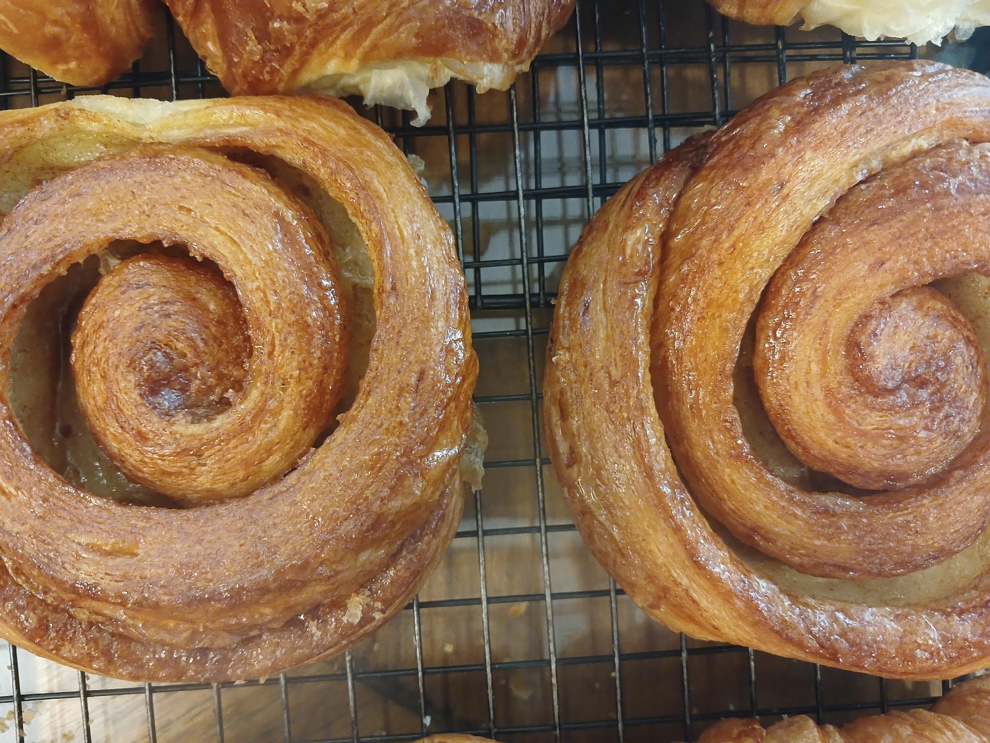 Afternoon scenes from Buenos Aires bakery and street life