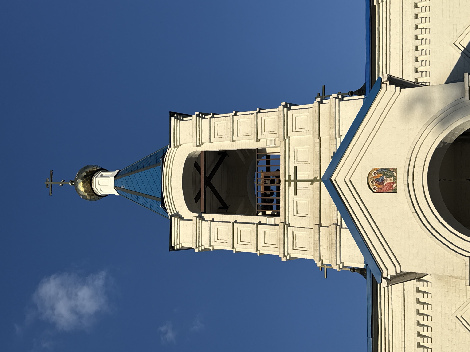 Sunny afternoon at a Moscow church and park