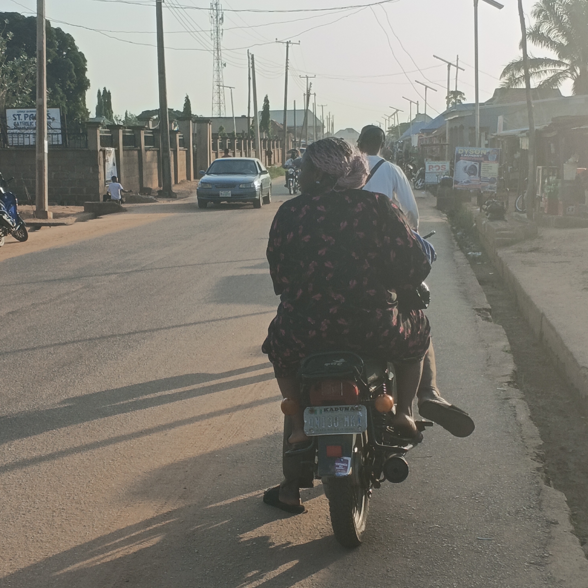 Ordinary street life moments captured in Rido, Nigeria