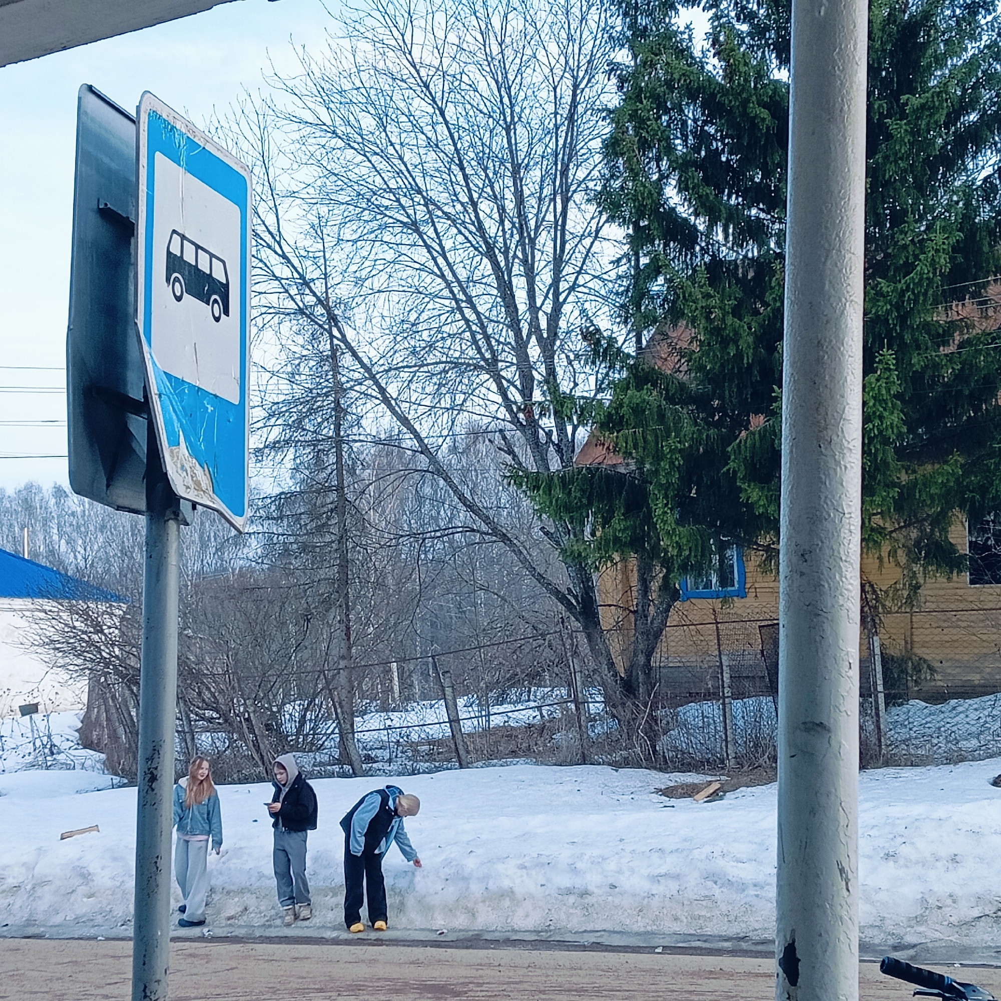 Weathered bus stop sign documented in Зипуново, Russia
