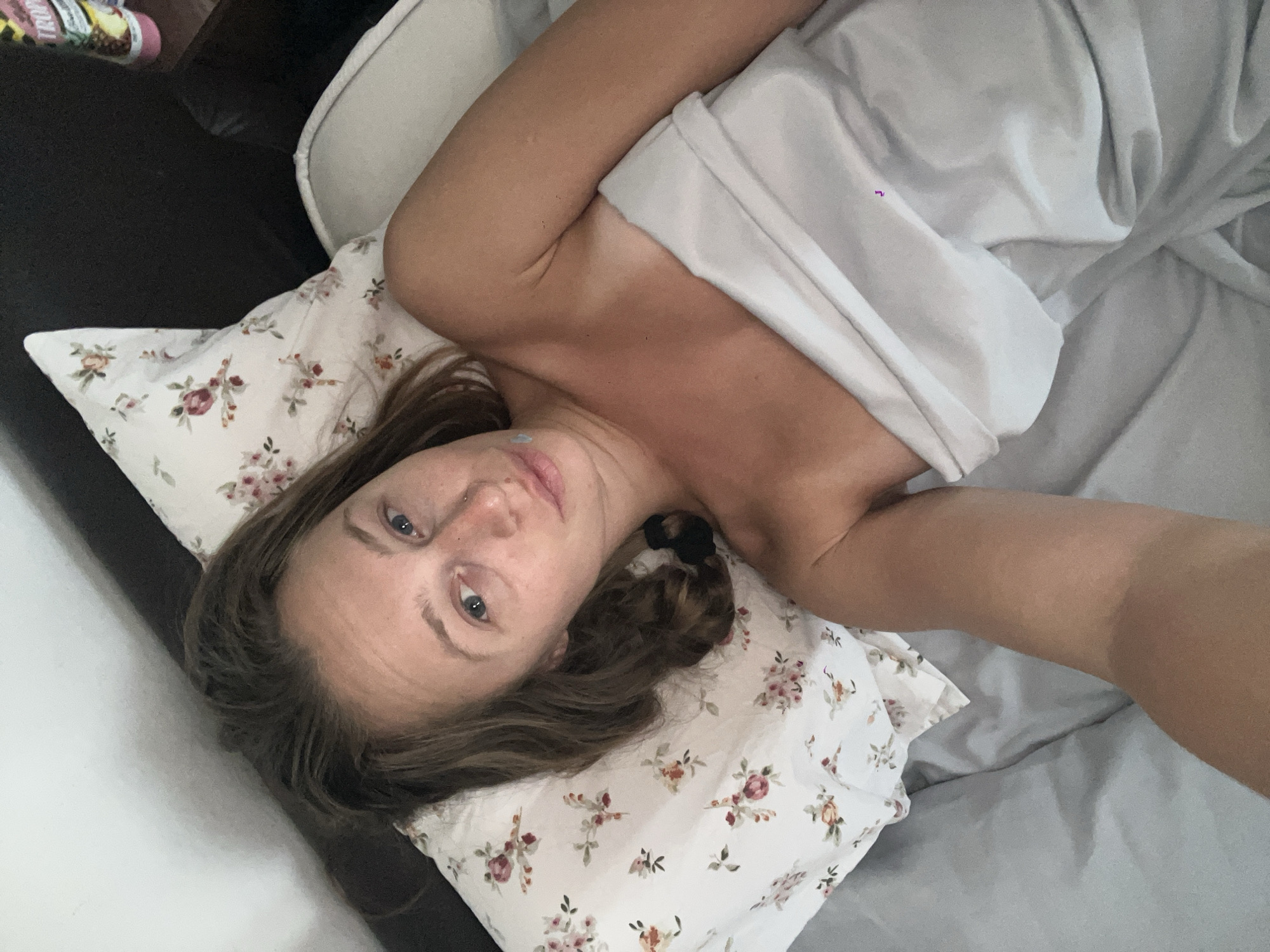 Hotel room downtime in Bečići, snacks and flowers nearby