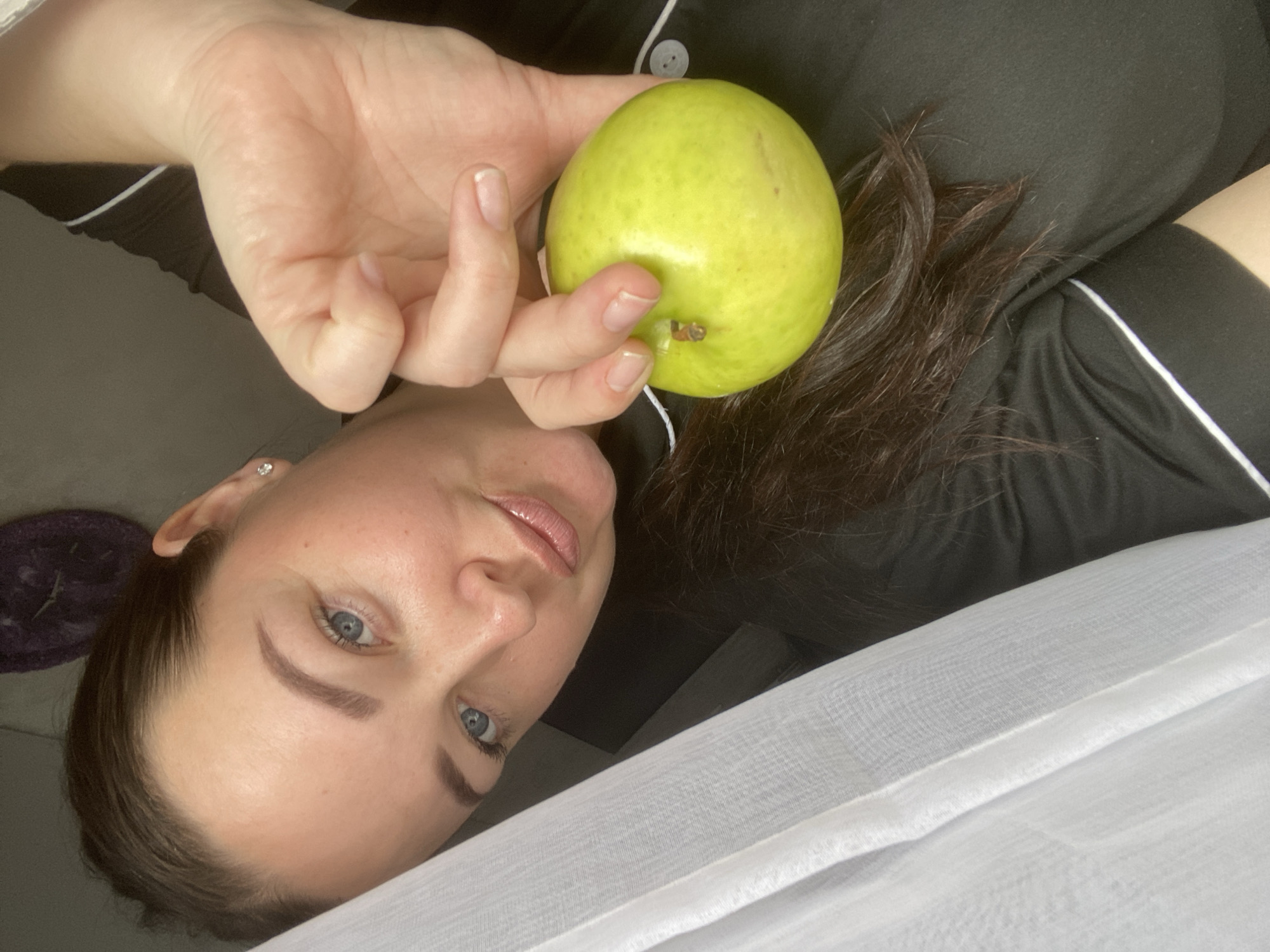 Casual moments captured in Sochi include fruit photo, hashtag
