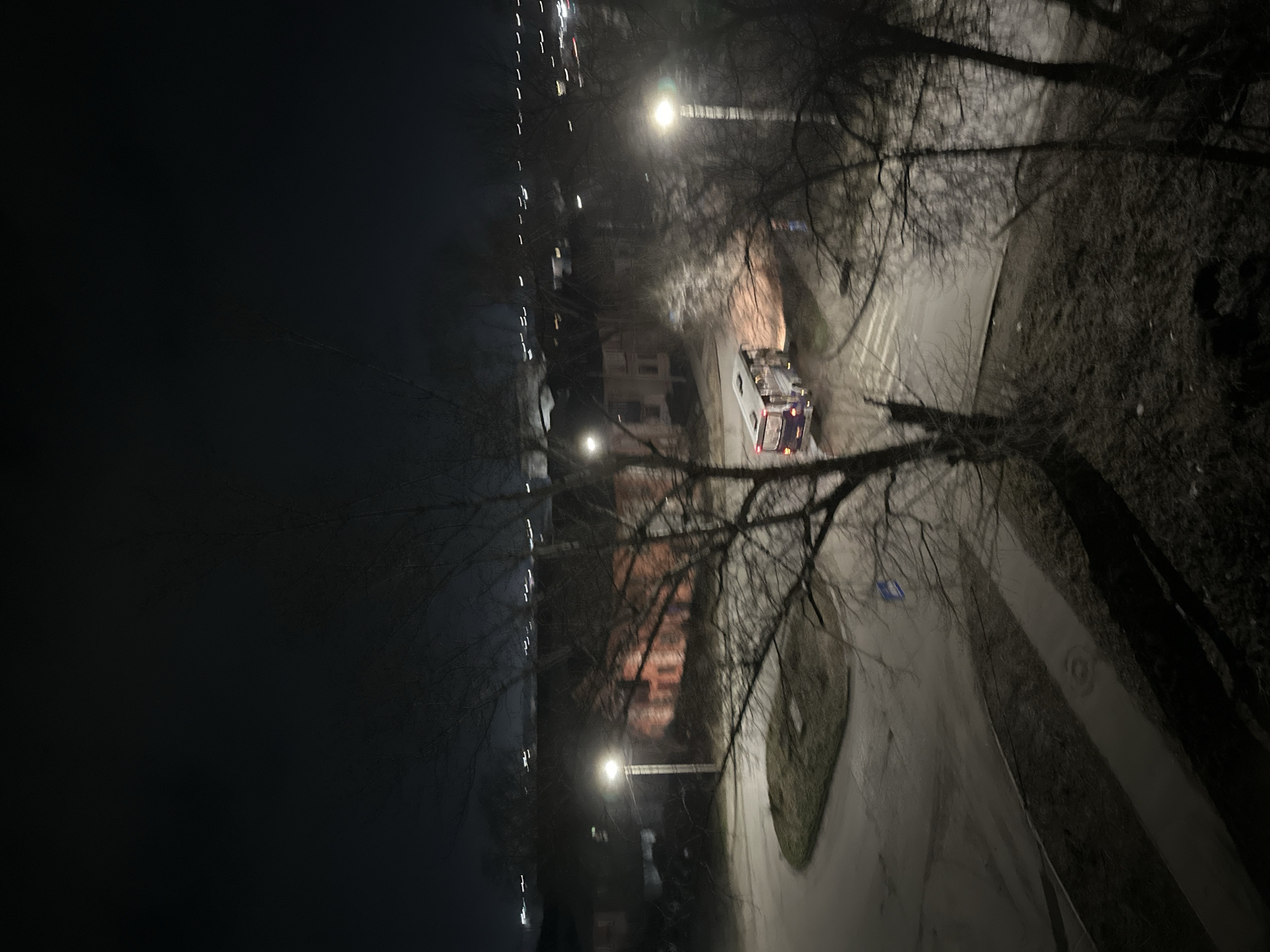 Nighttime urban street scenes documented by witness