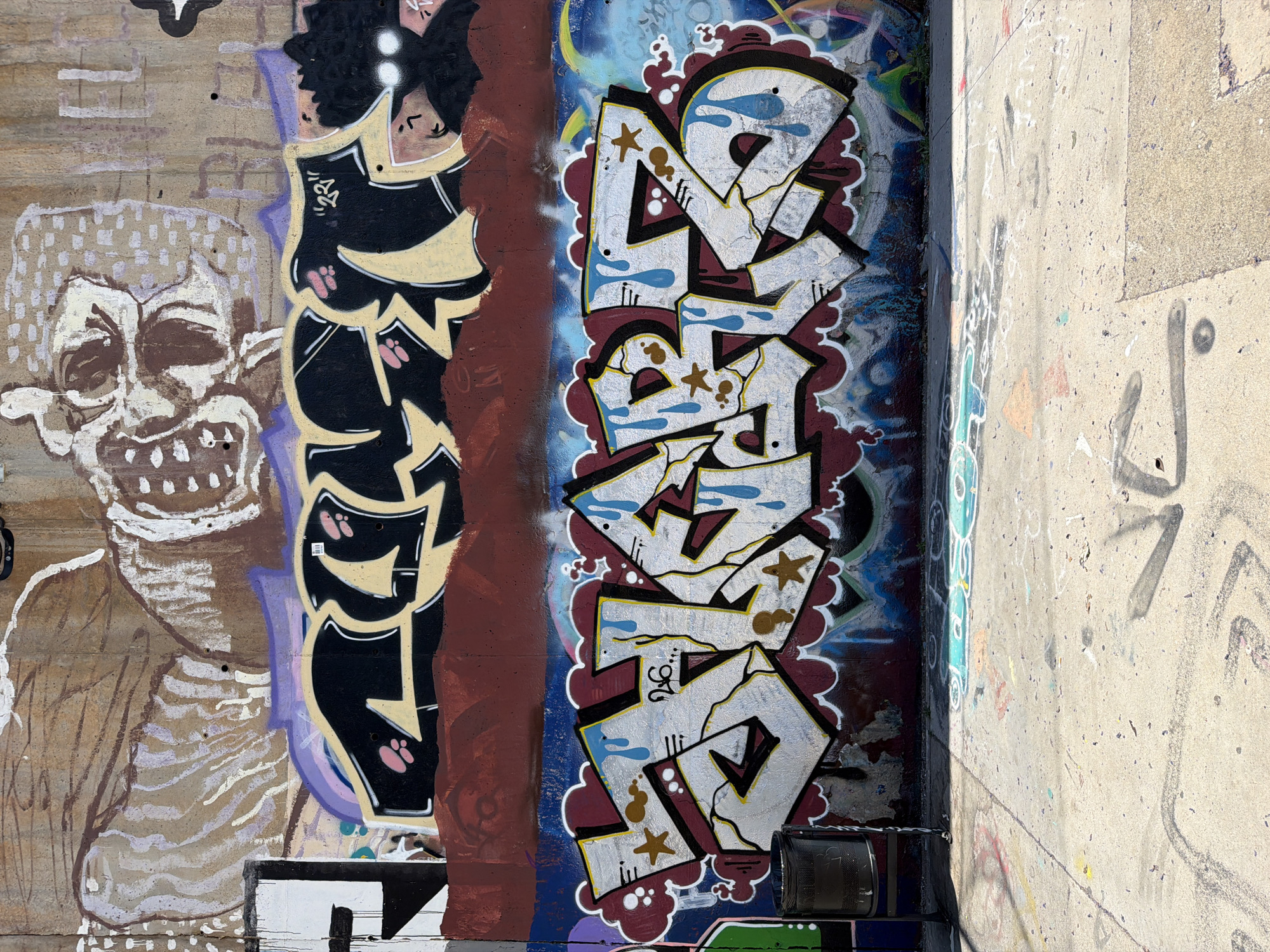 Street art tour through l'Hospitalet and Barcelona's graffiti spots
