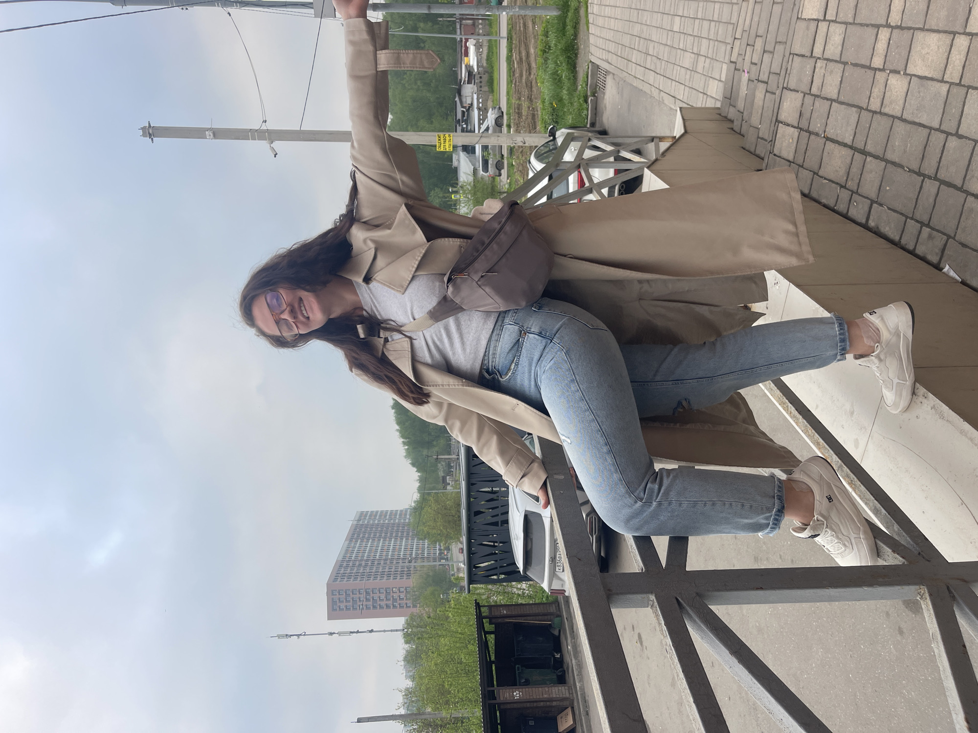 Casual afternoon moments captured in Razvilka: portrait and arcade