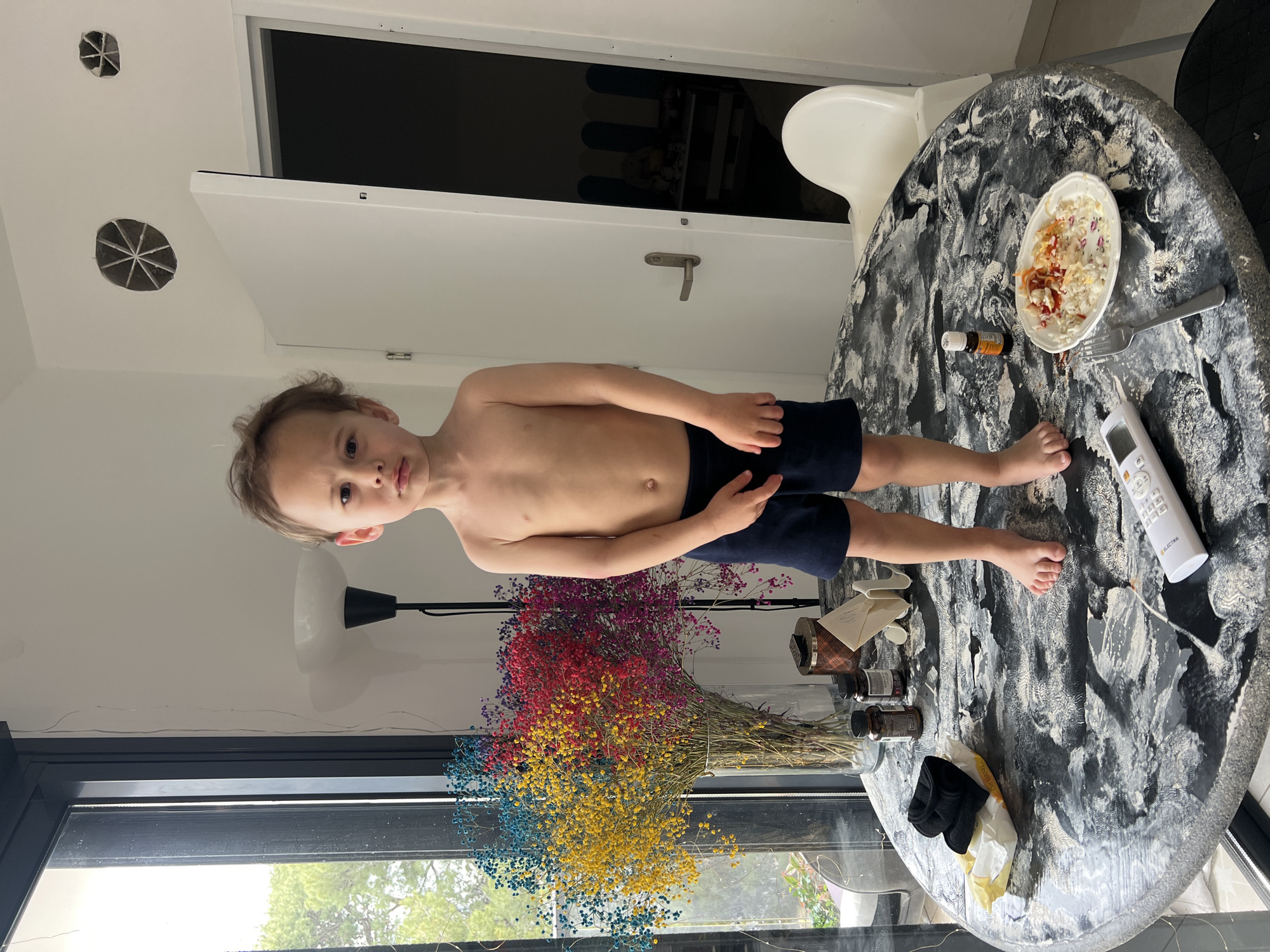 Family breakfast time captured in Kiryat Bialik home