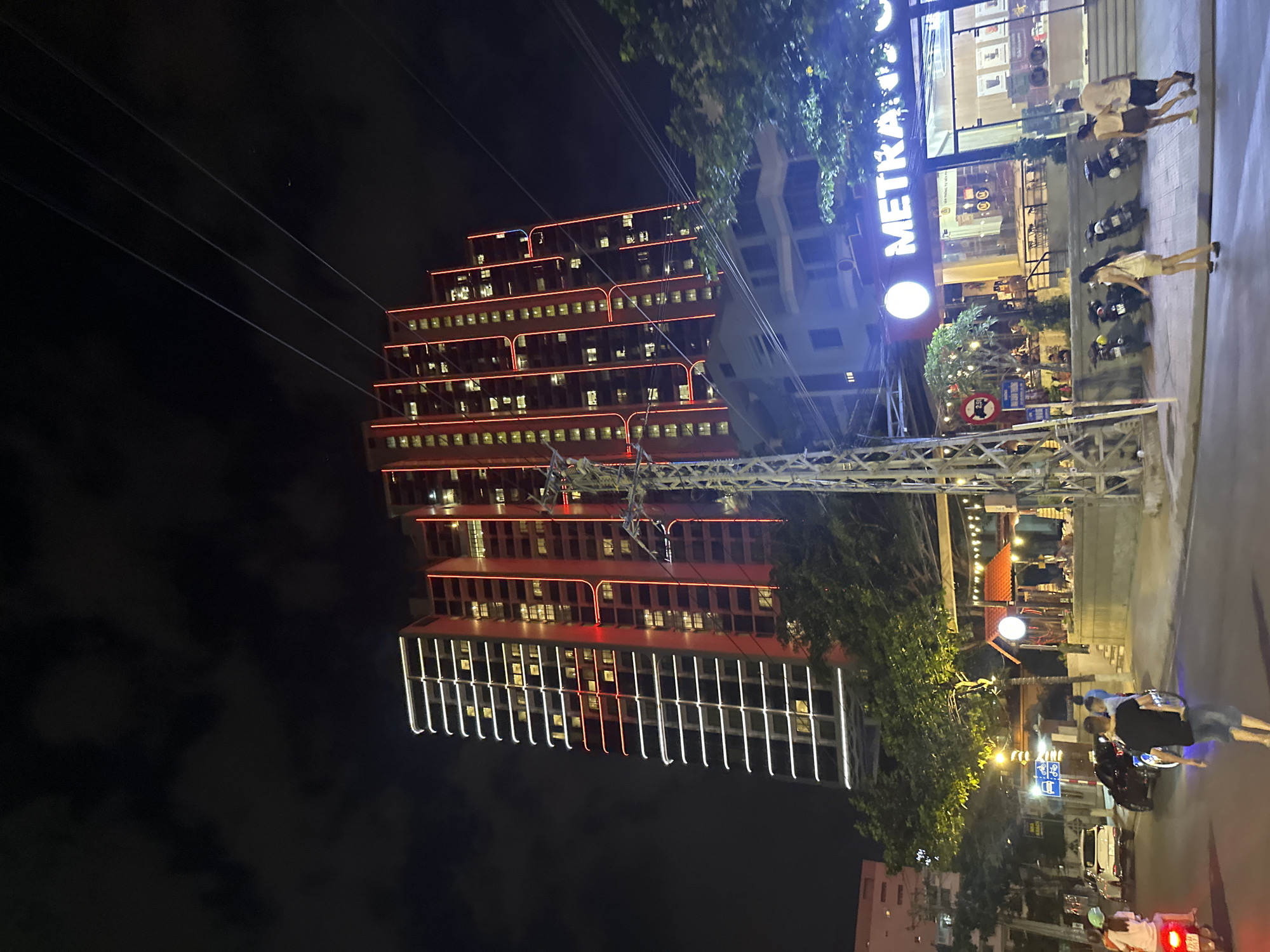 Nighttime street life documented in Bac Nha Trang Ward