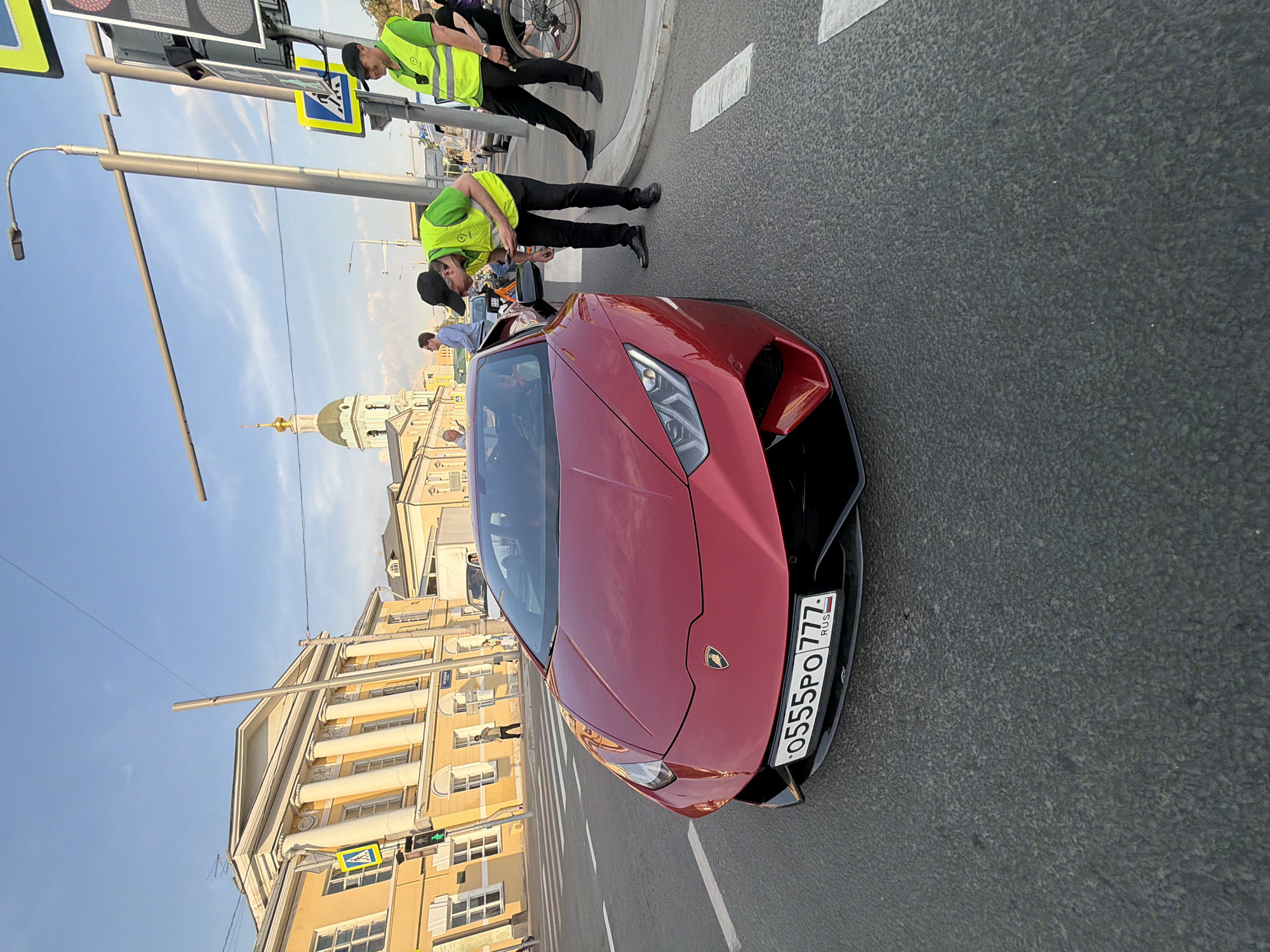 Multiple Moscow scenes captured within minutes across city center