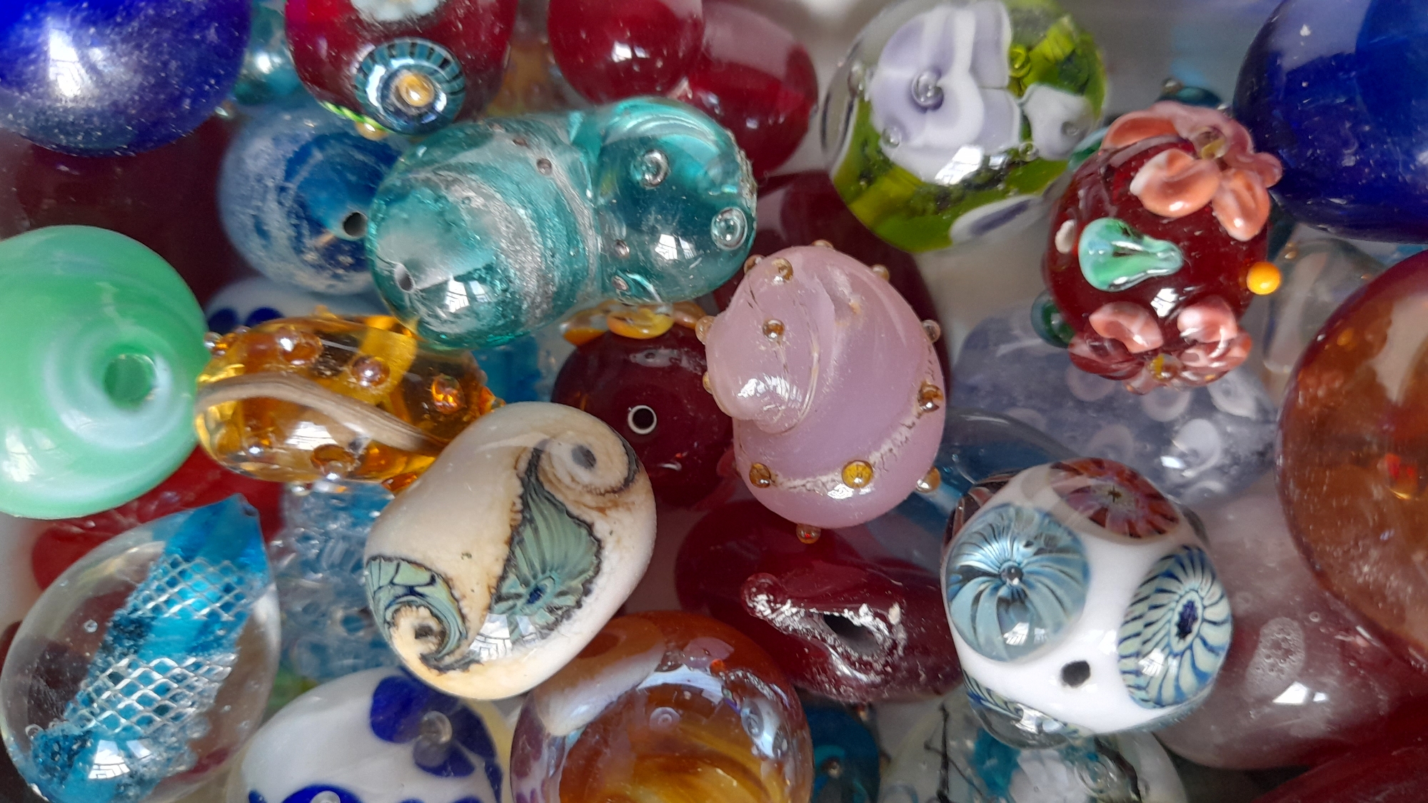 Handcrafted items documented by witnesses in Saint Petersburg
